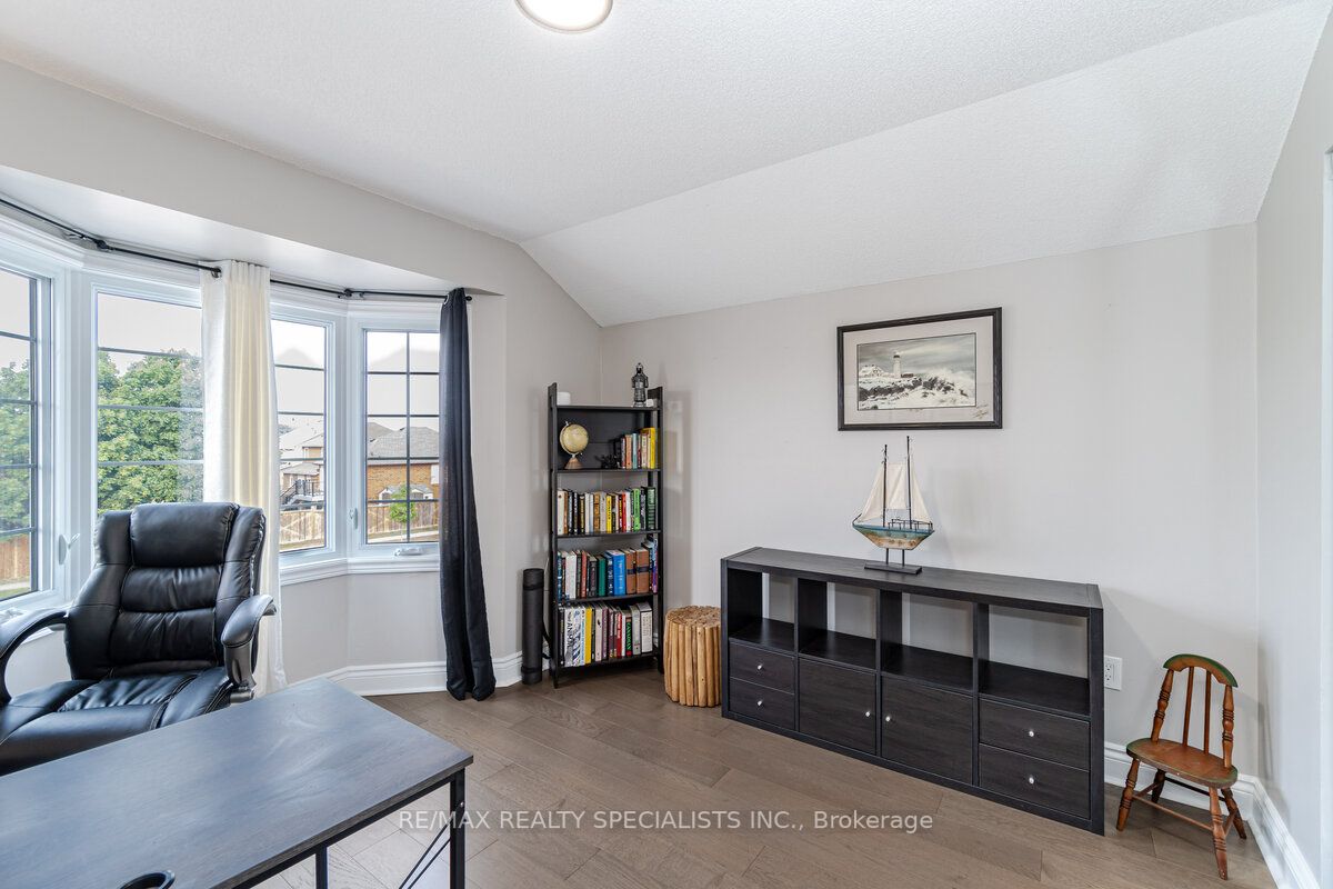 112 West Side Drive