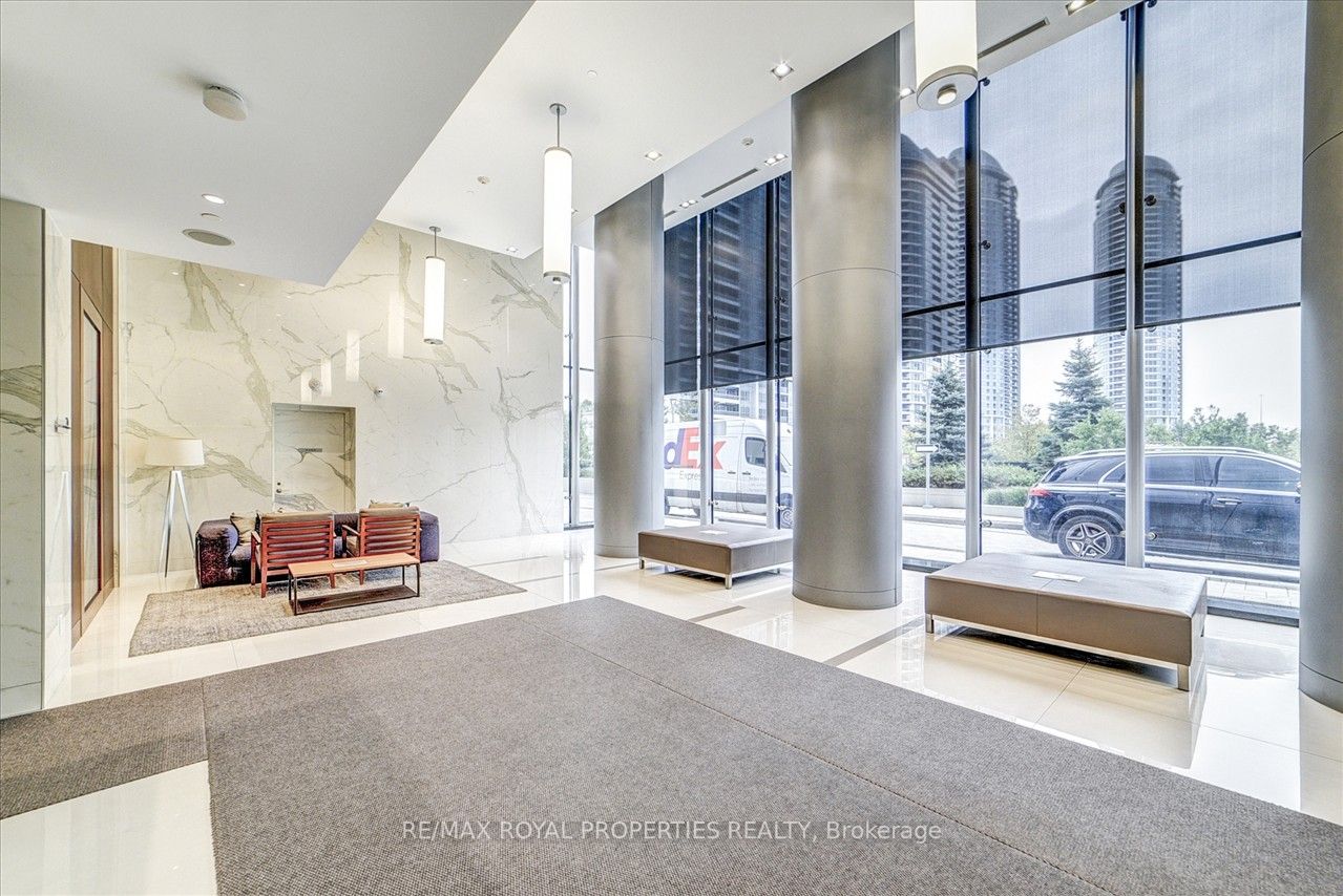 255 Village Green Sq, #2103