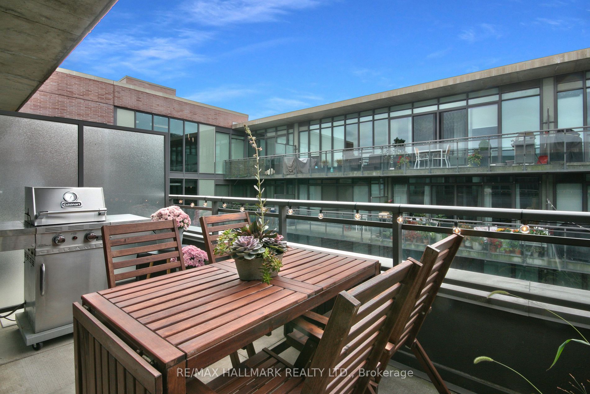 90 Broadview Avenue, #820