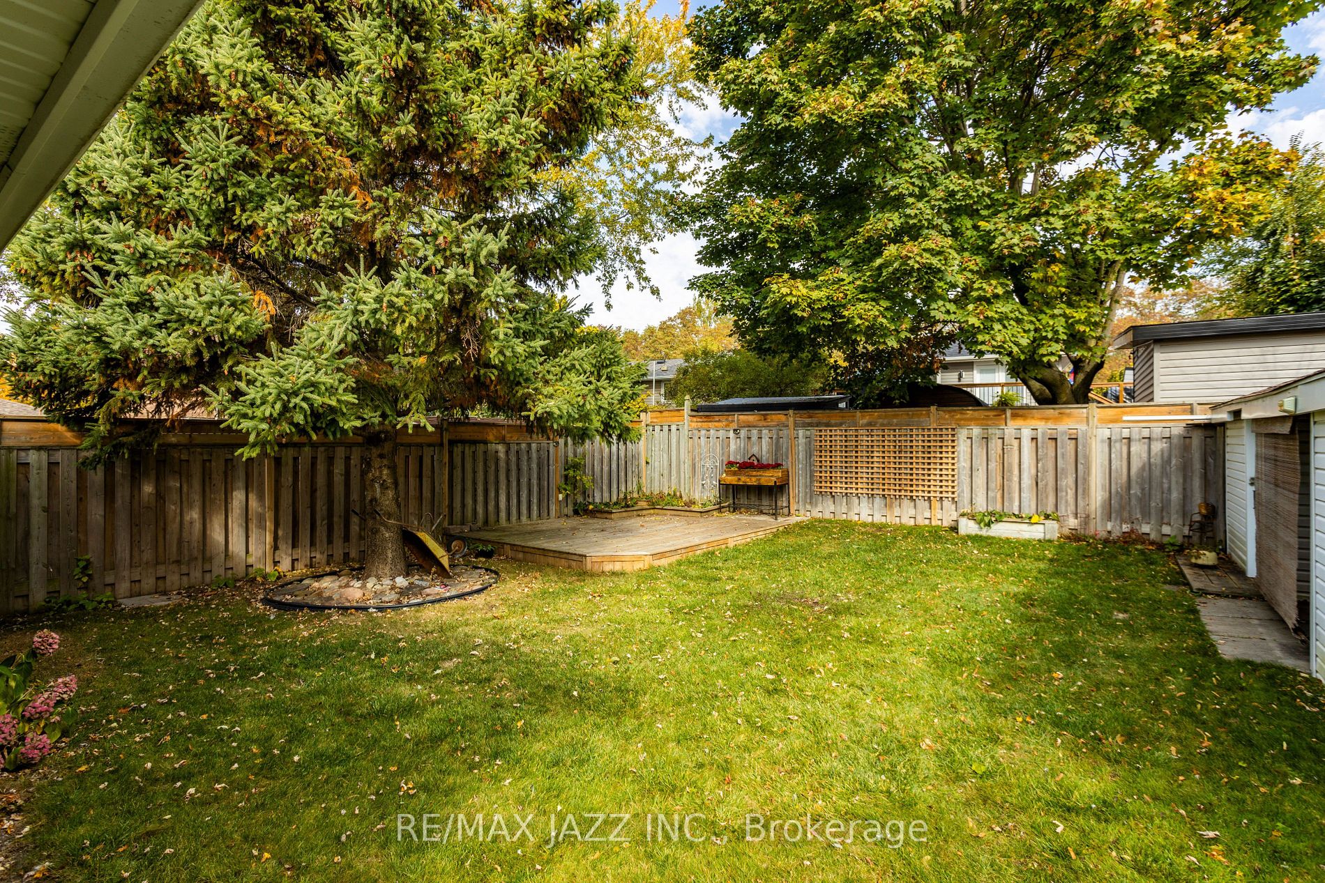 757 Edna Crt