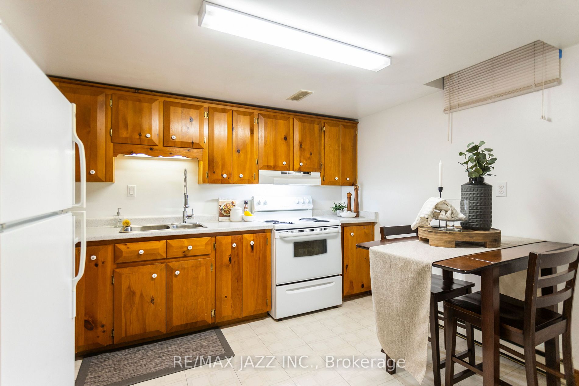 757 Edna Crt