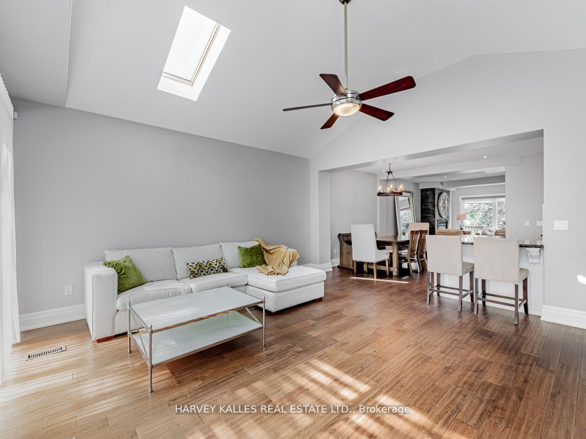 6 Kildonan Dr