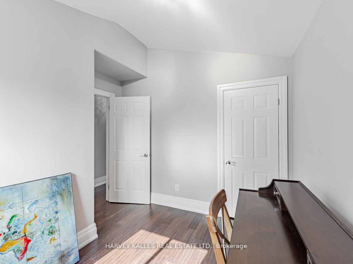 6 Kildonan Dr