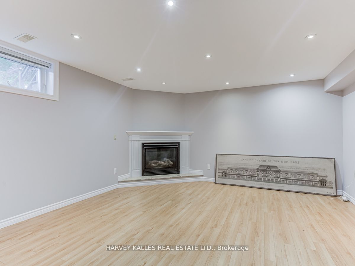 6 Kildonan Dr