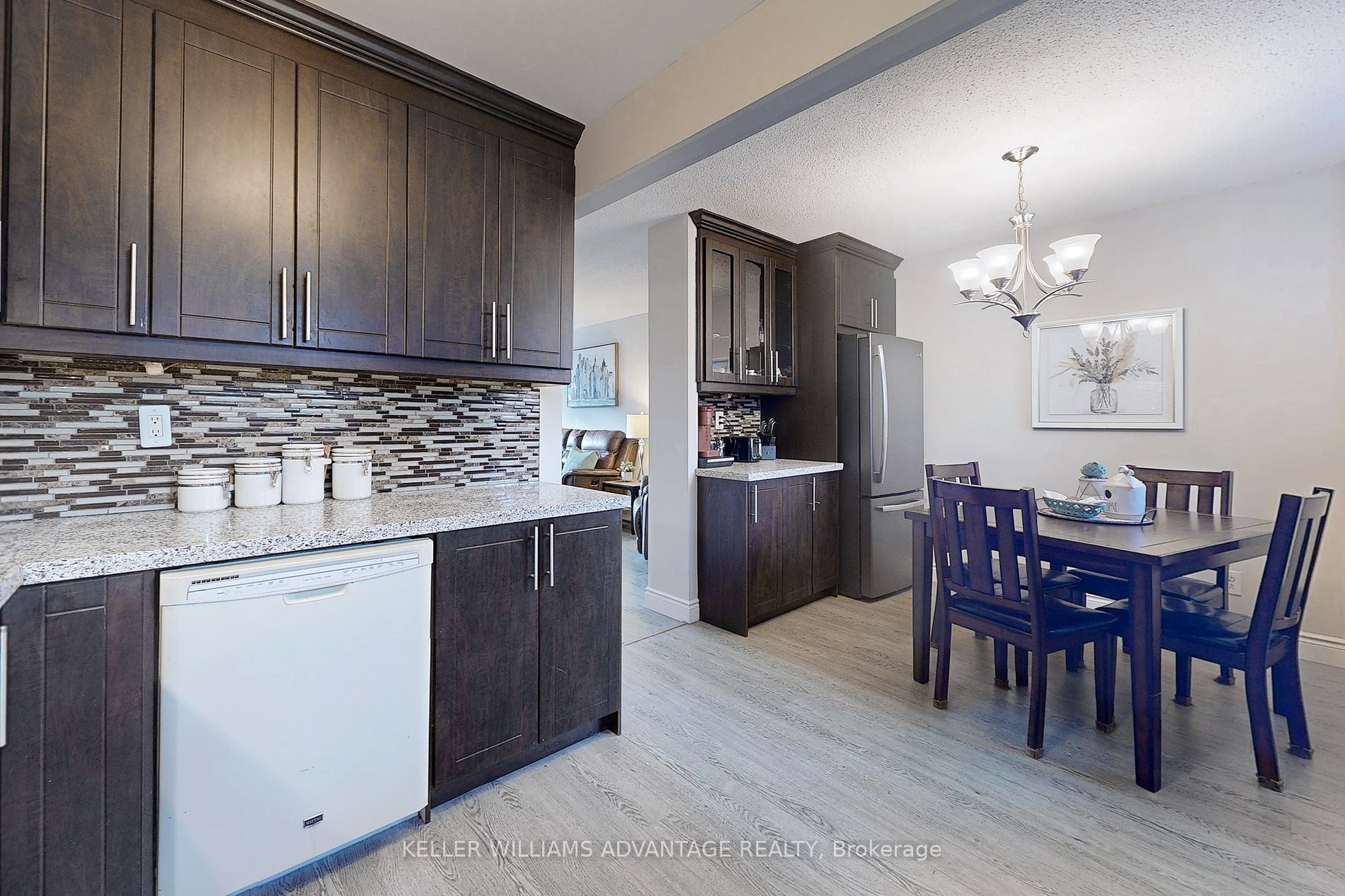 55 Collinsgrove Rd, #212
