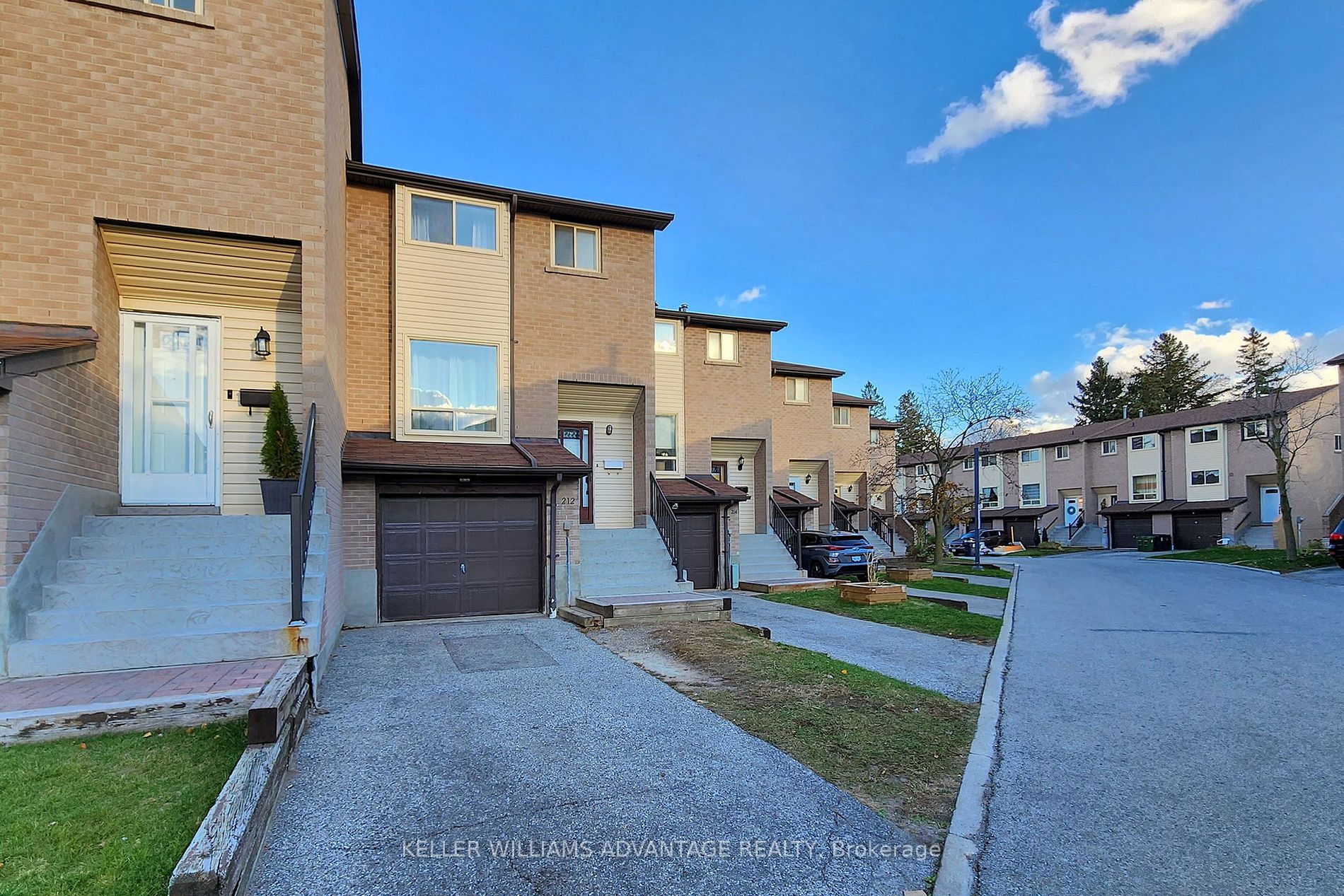 55 Collinsgrove Rd, #212