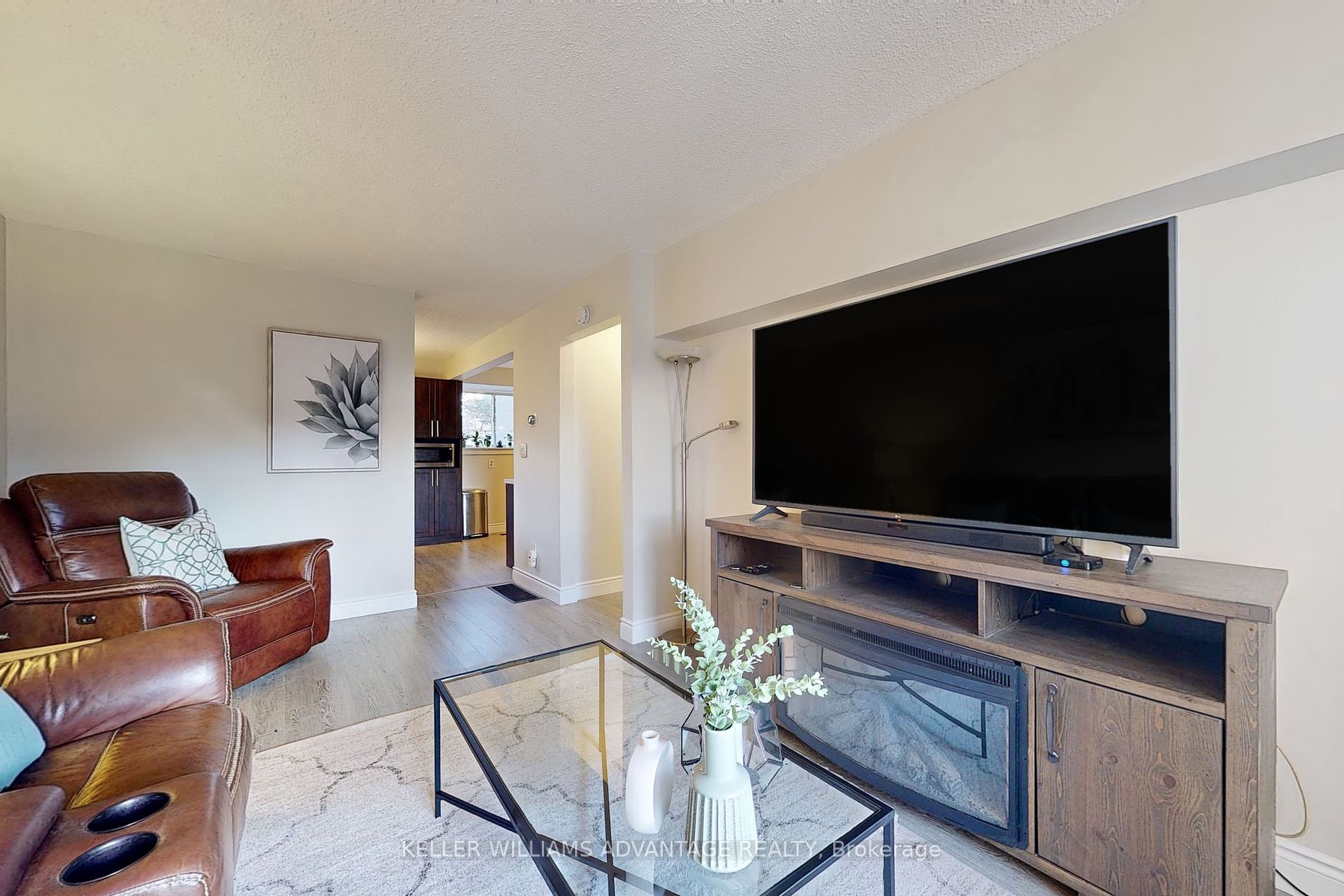 55 Collinsgrove Rd, #212
