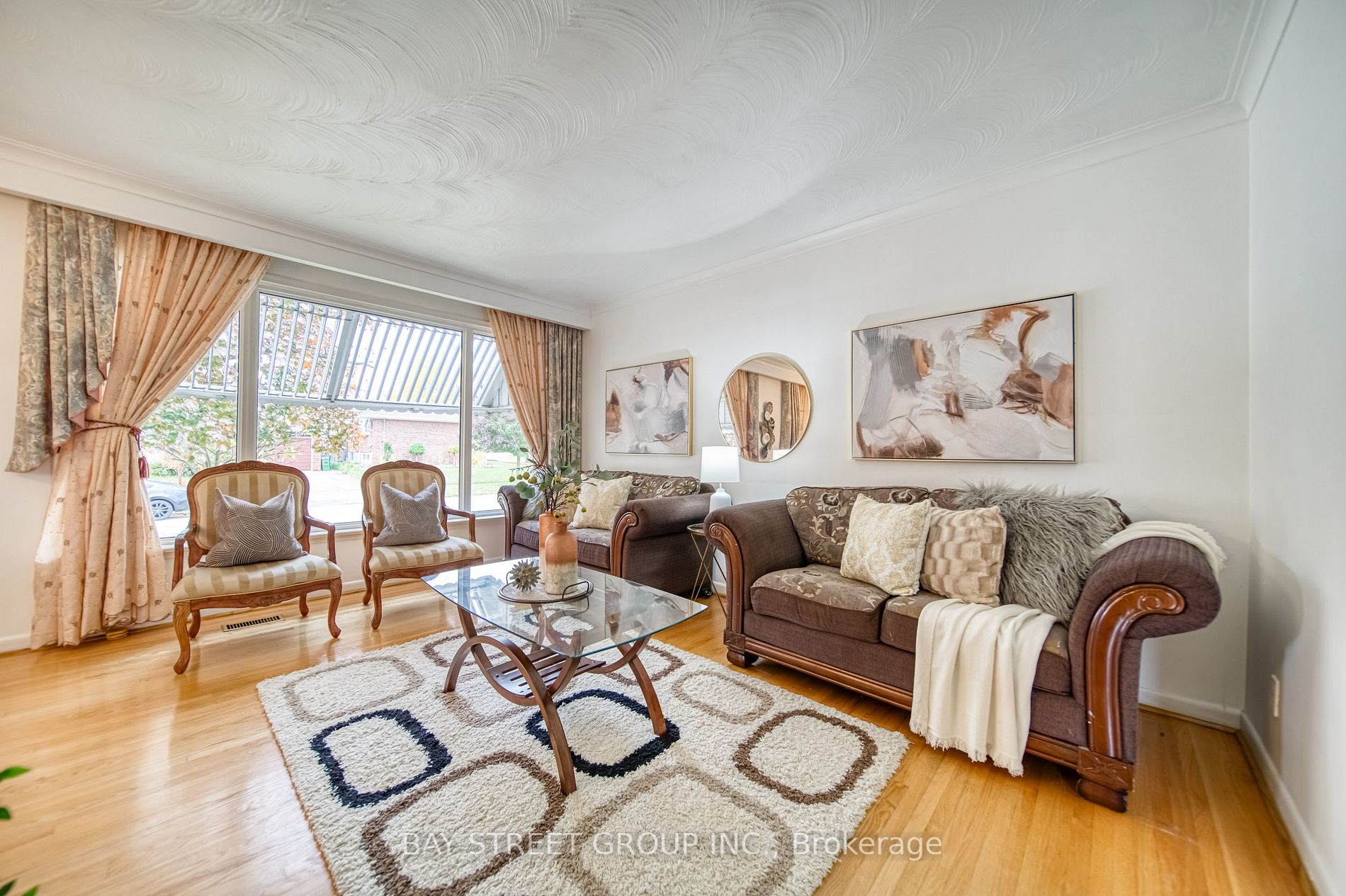 67 Araman Dr