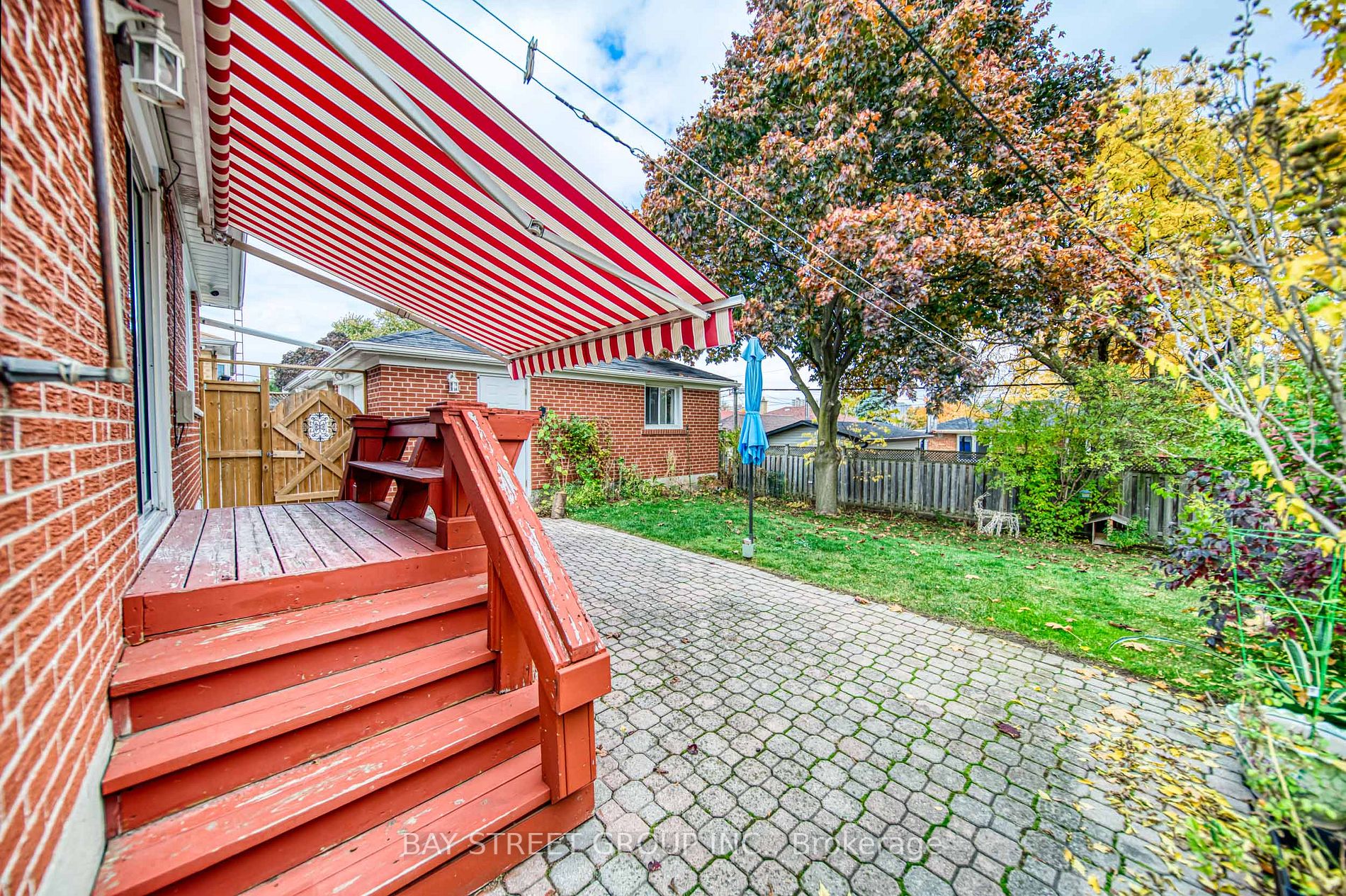 67 Araman Dr