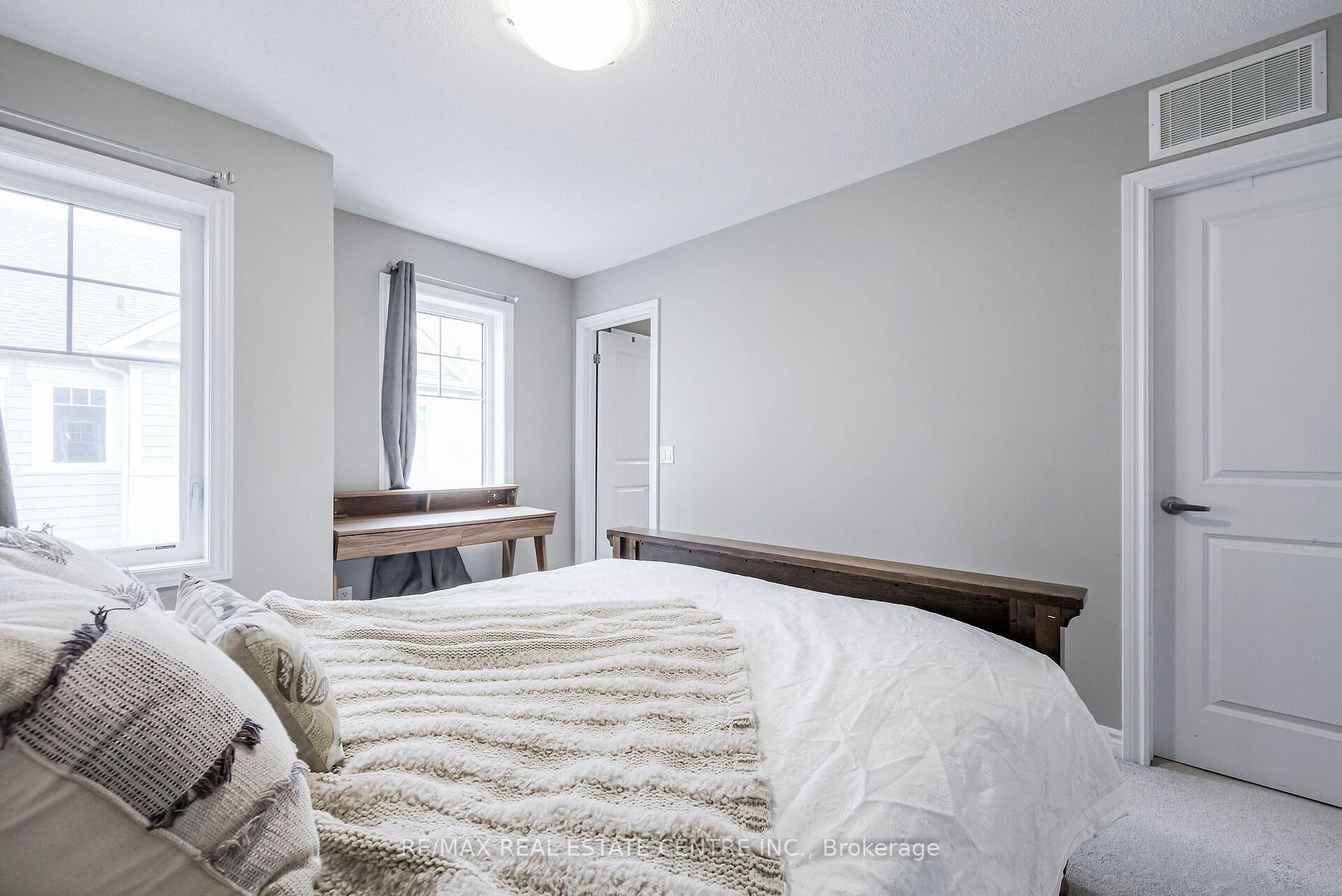 2500 Hill Rise Court, #86