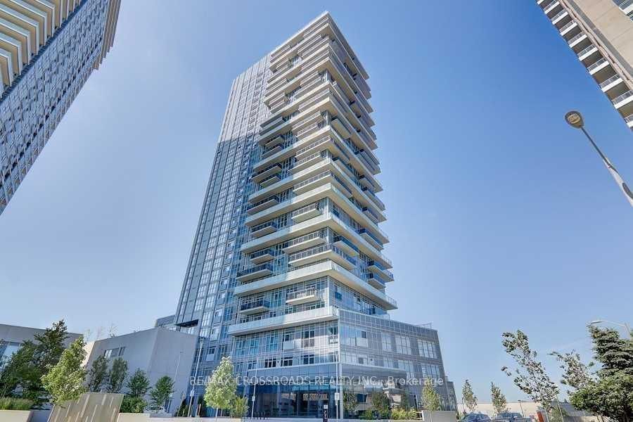 225 Village Green Sq, #212