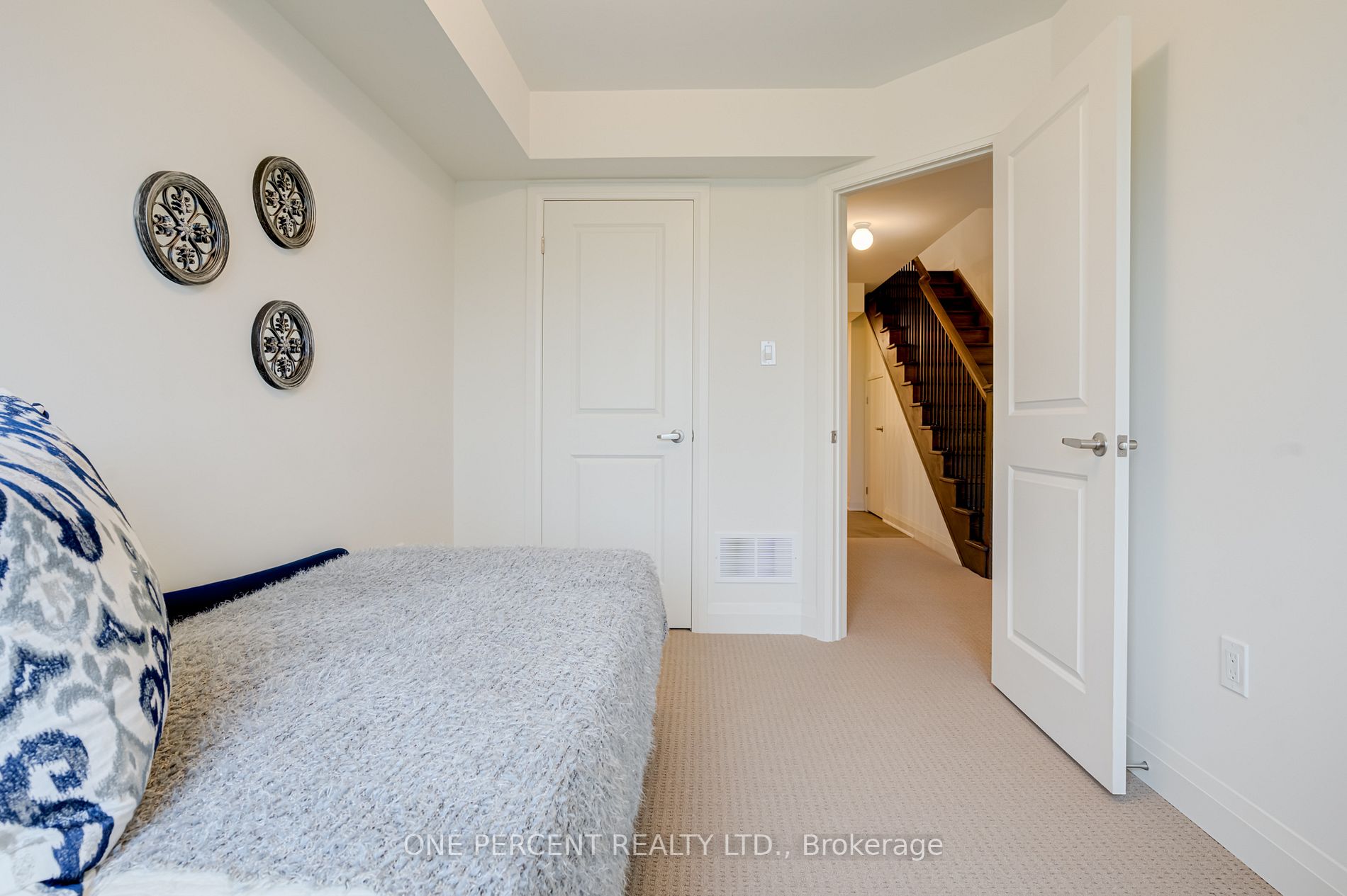 689 Port Darlington Rd, #46
