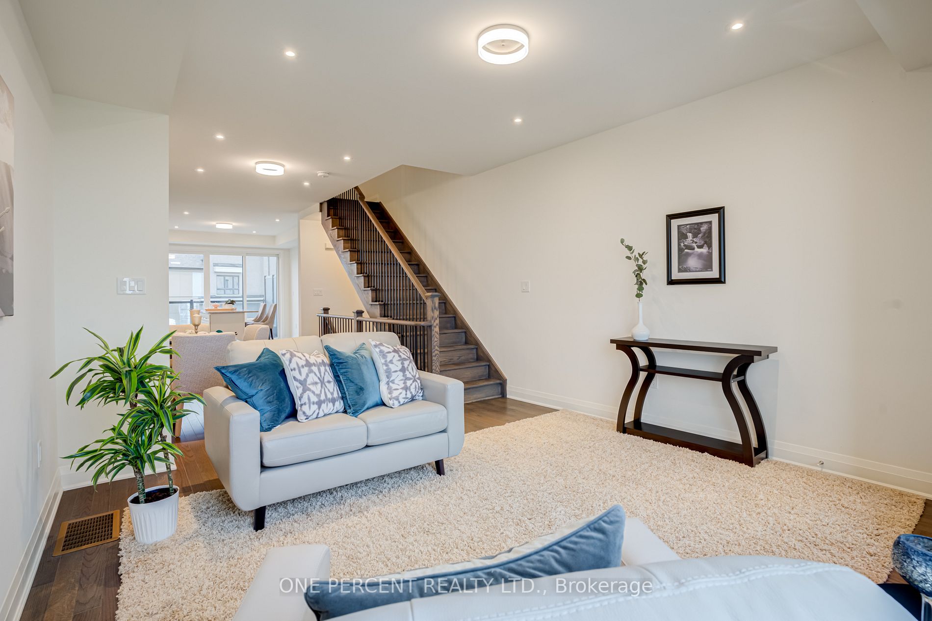 689 Port Darlington Rd, #46