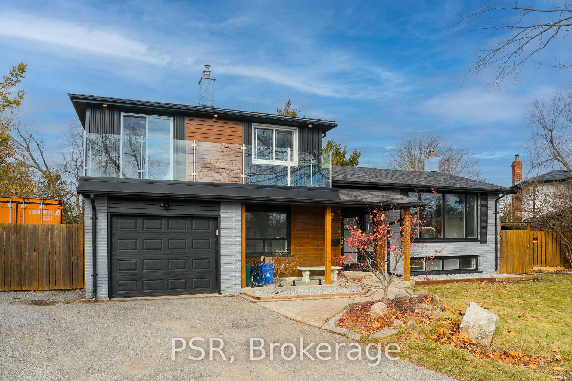 9 Farley Crt