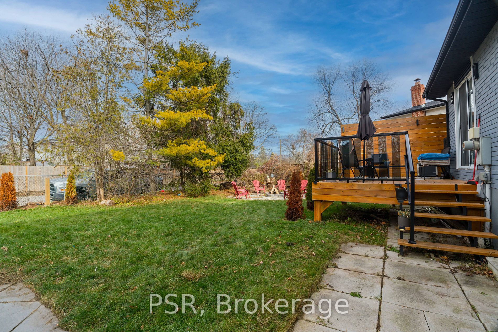 9 Farley Crt