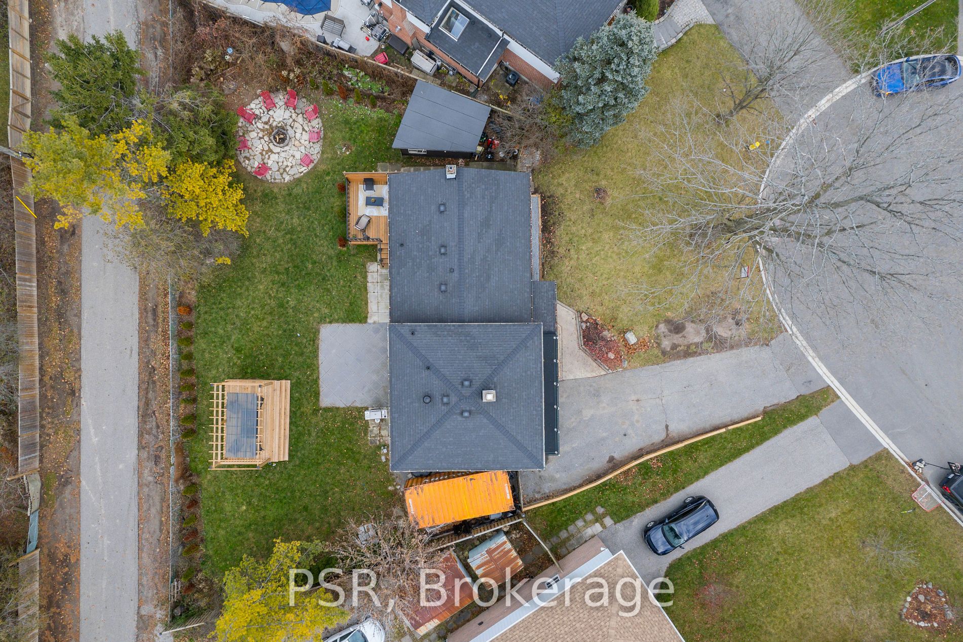 9 Farley Crt