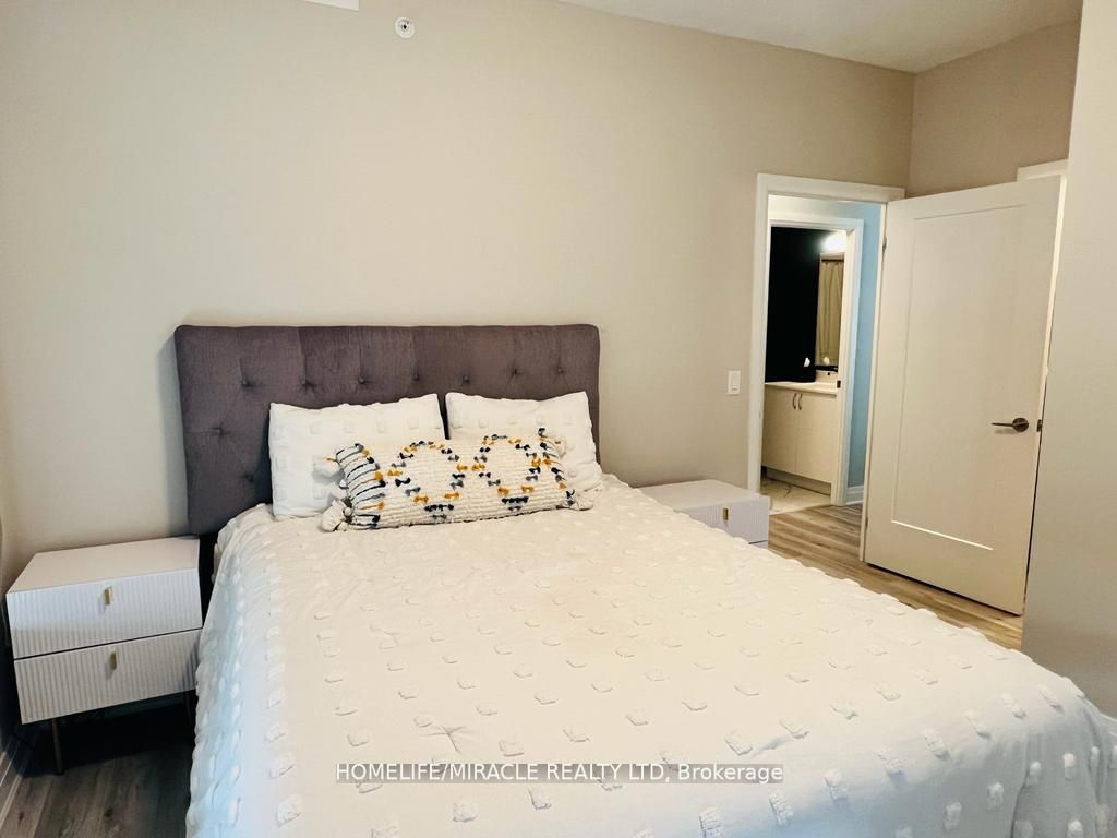 3220 Sheppard Avenue E #809