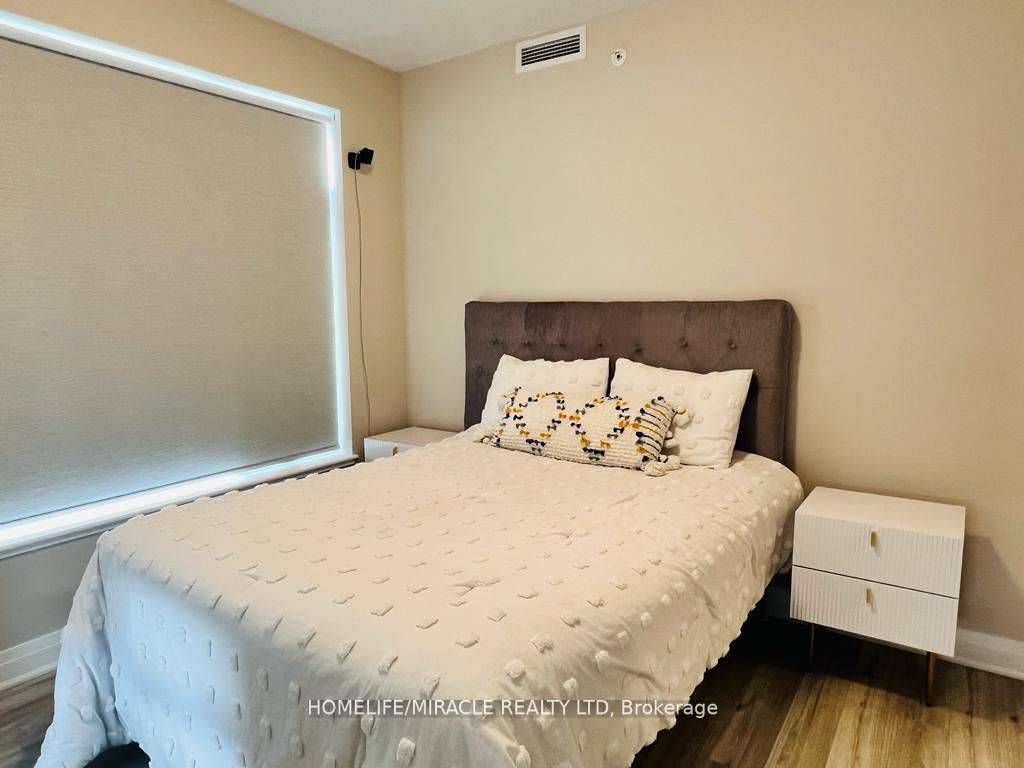 3220 Sheppard Avenue E #809