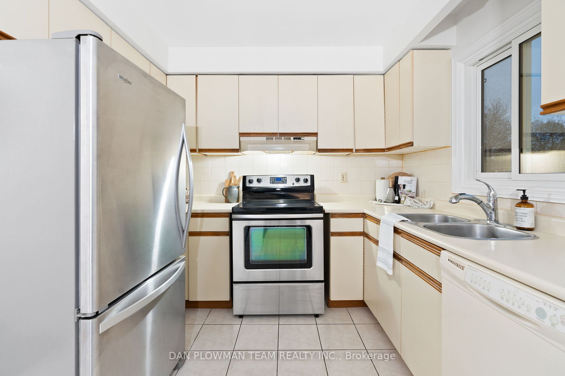 85 Panter Cres