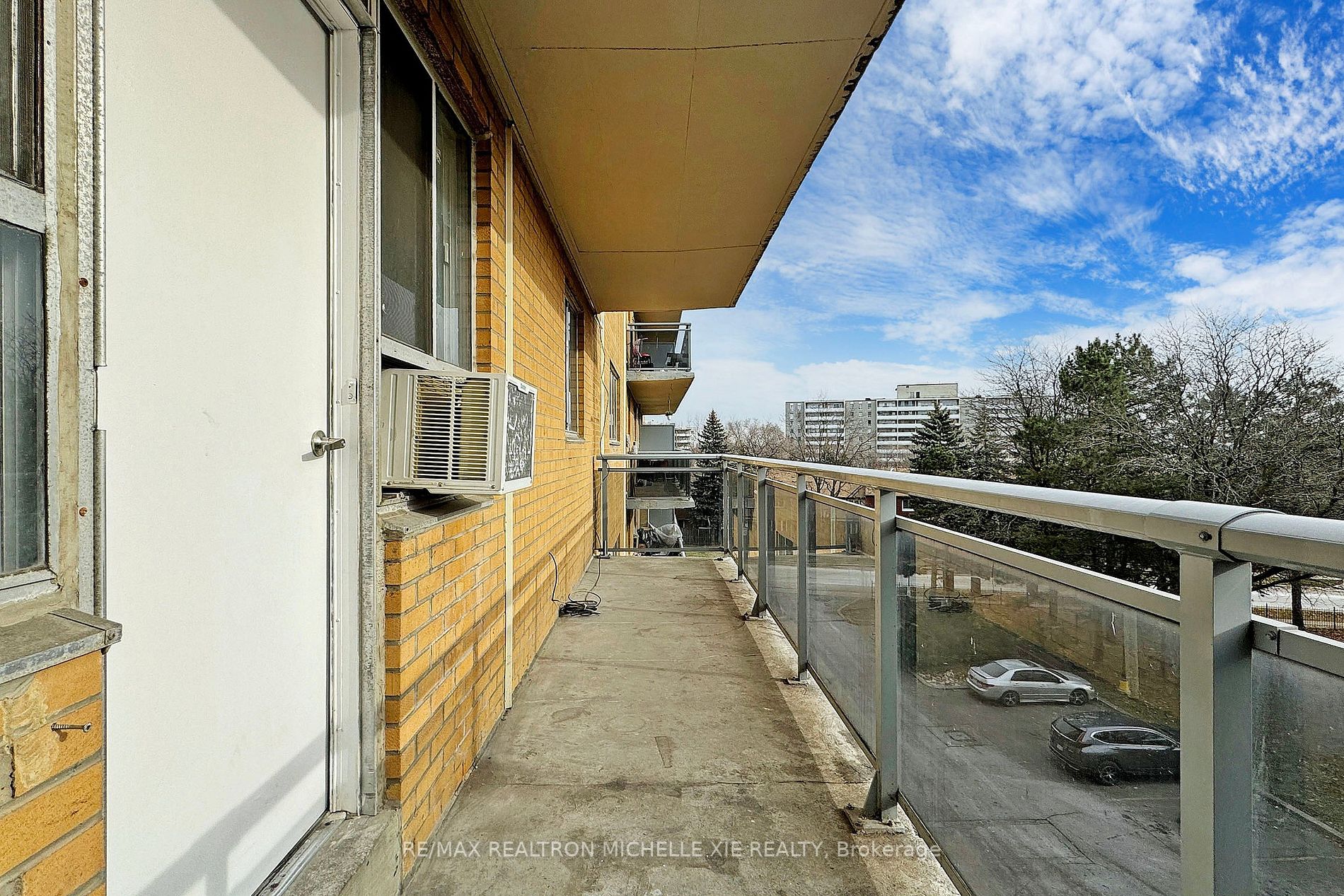 100 Dundalk Dr, #410