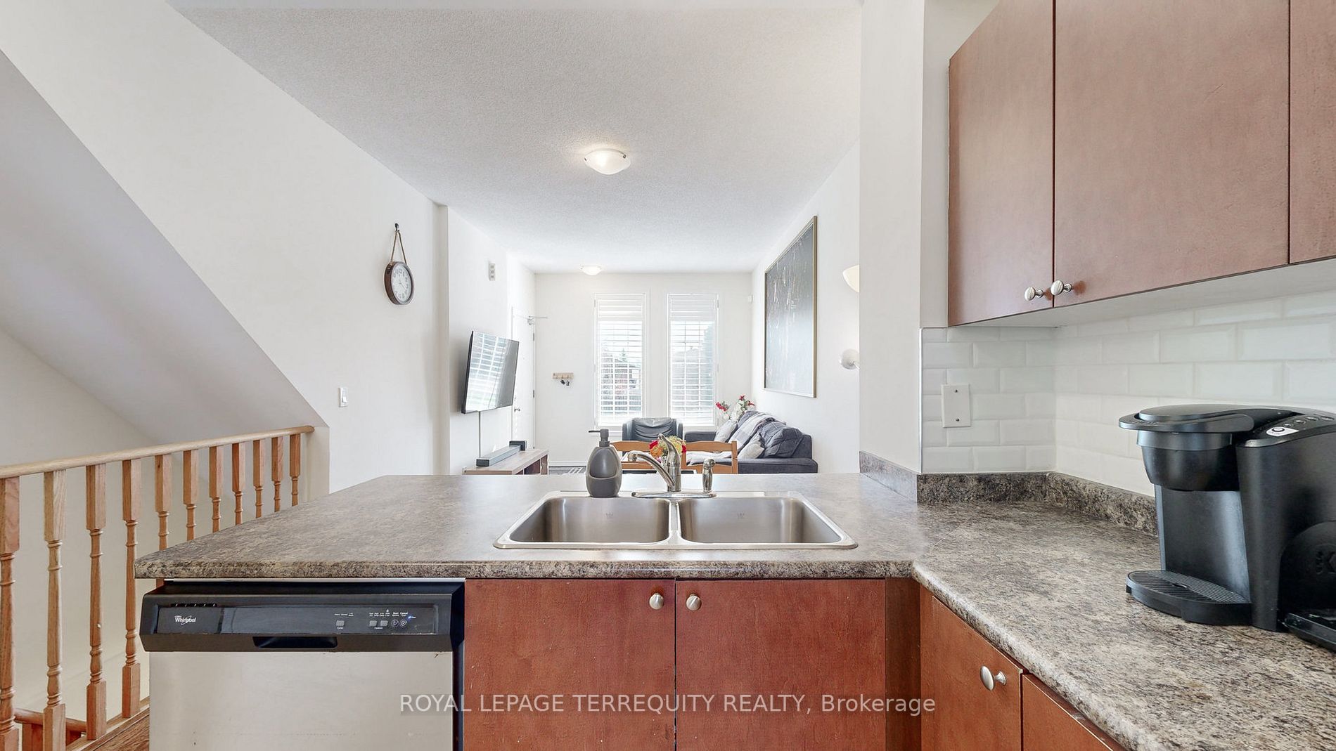 15 Island Road, #43
