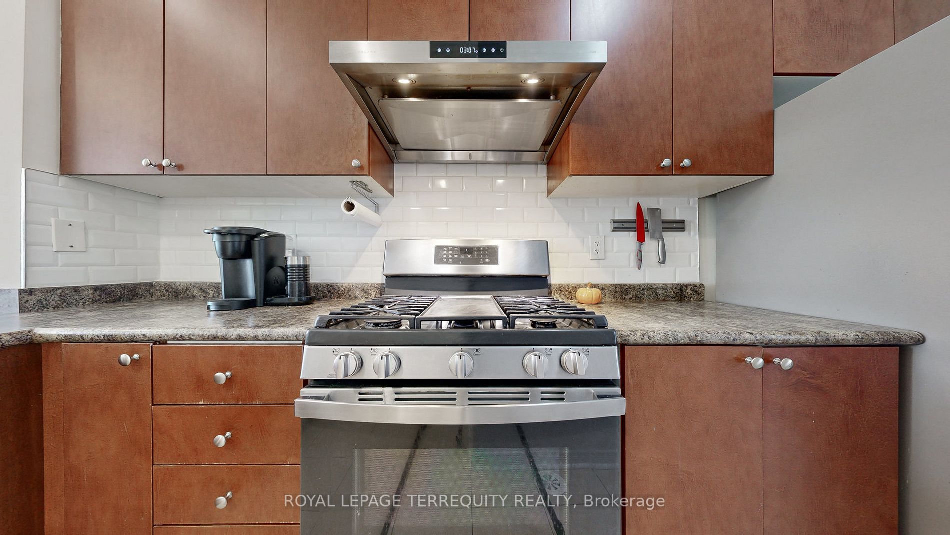 15 Island Road, #43