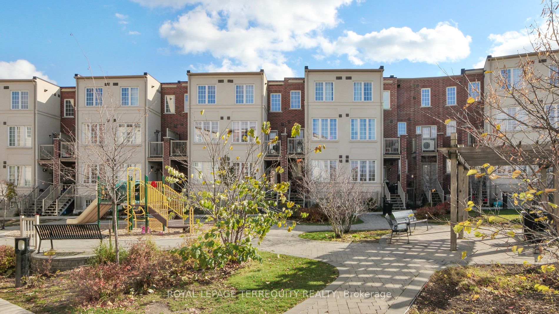 15 Island Road, #43