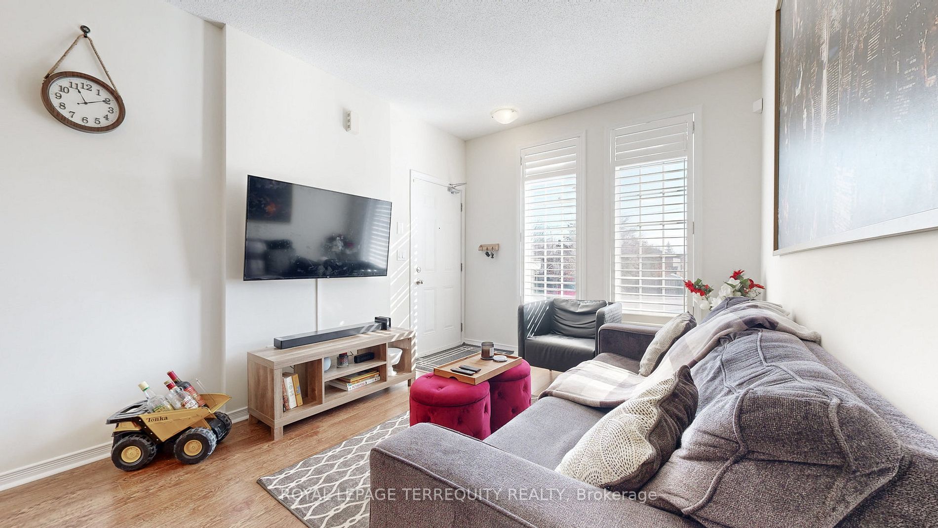 15 Island Road, #43