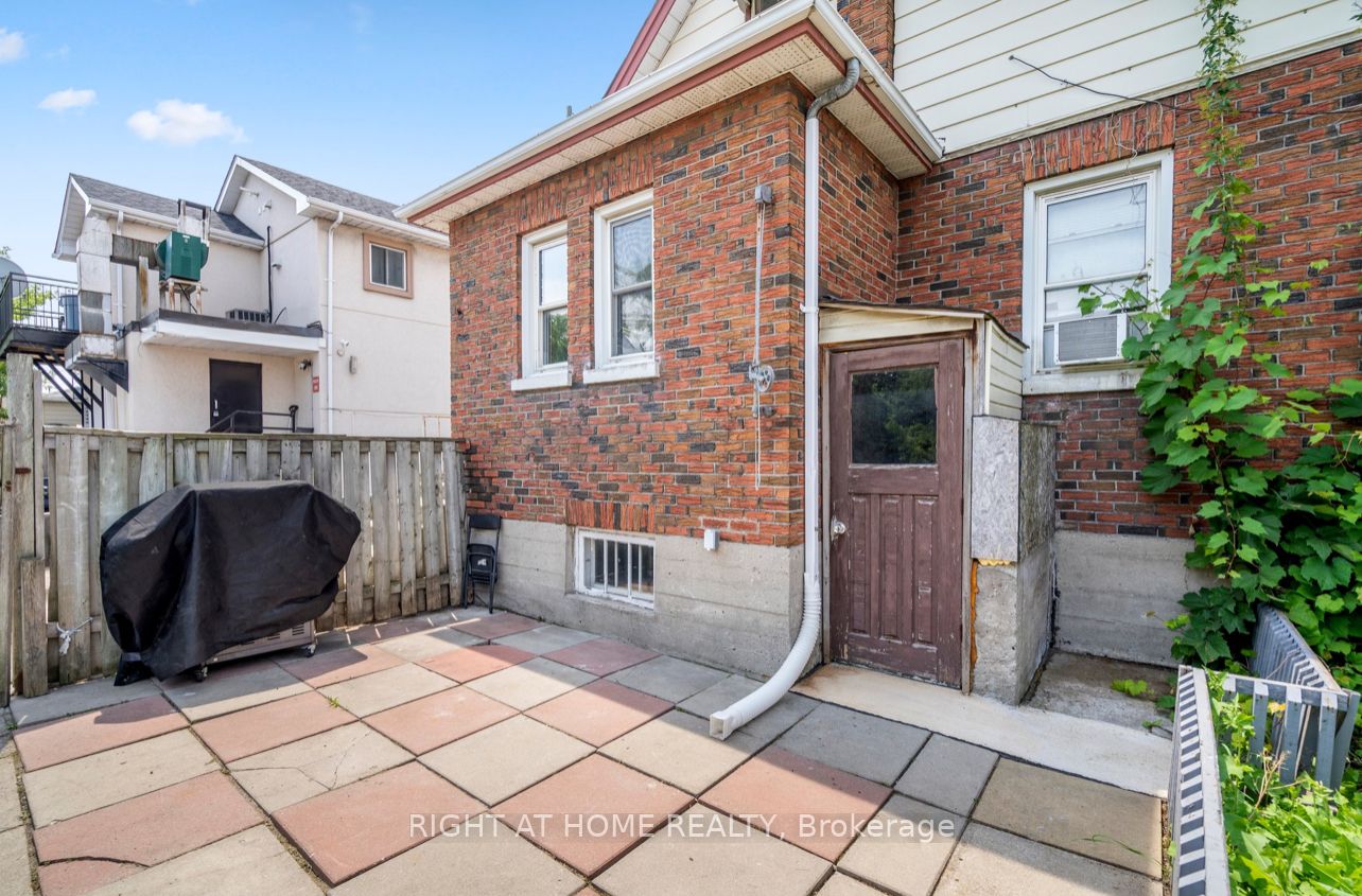 559 Ritson Rd S