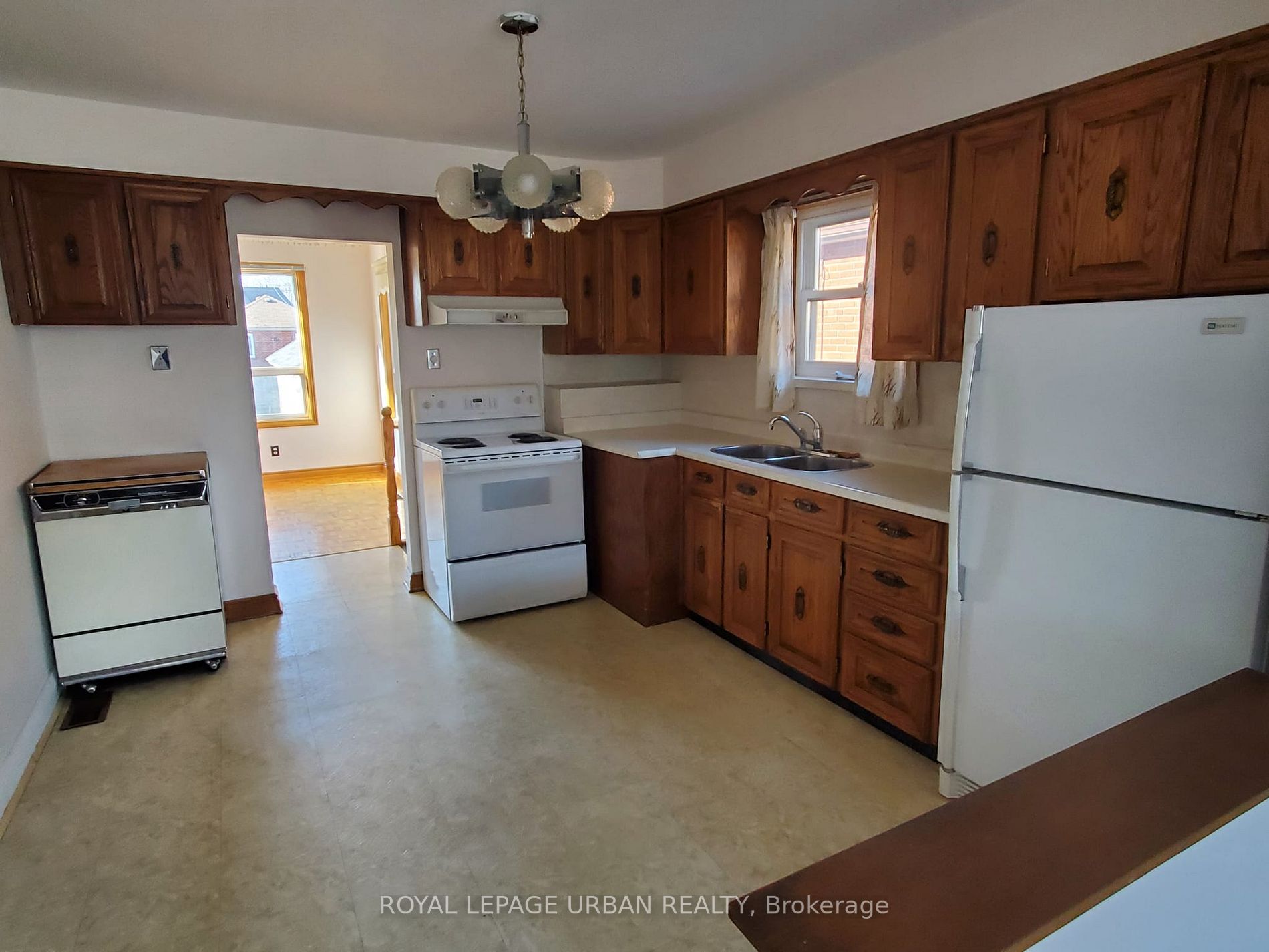 304 Linsmore Cres