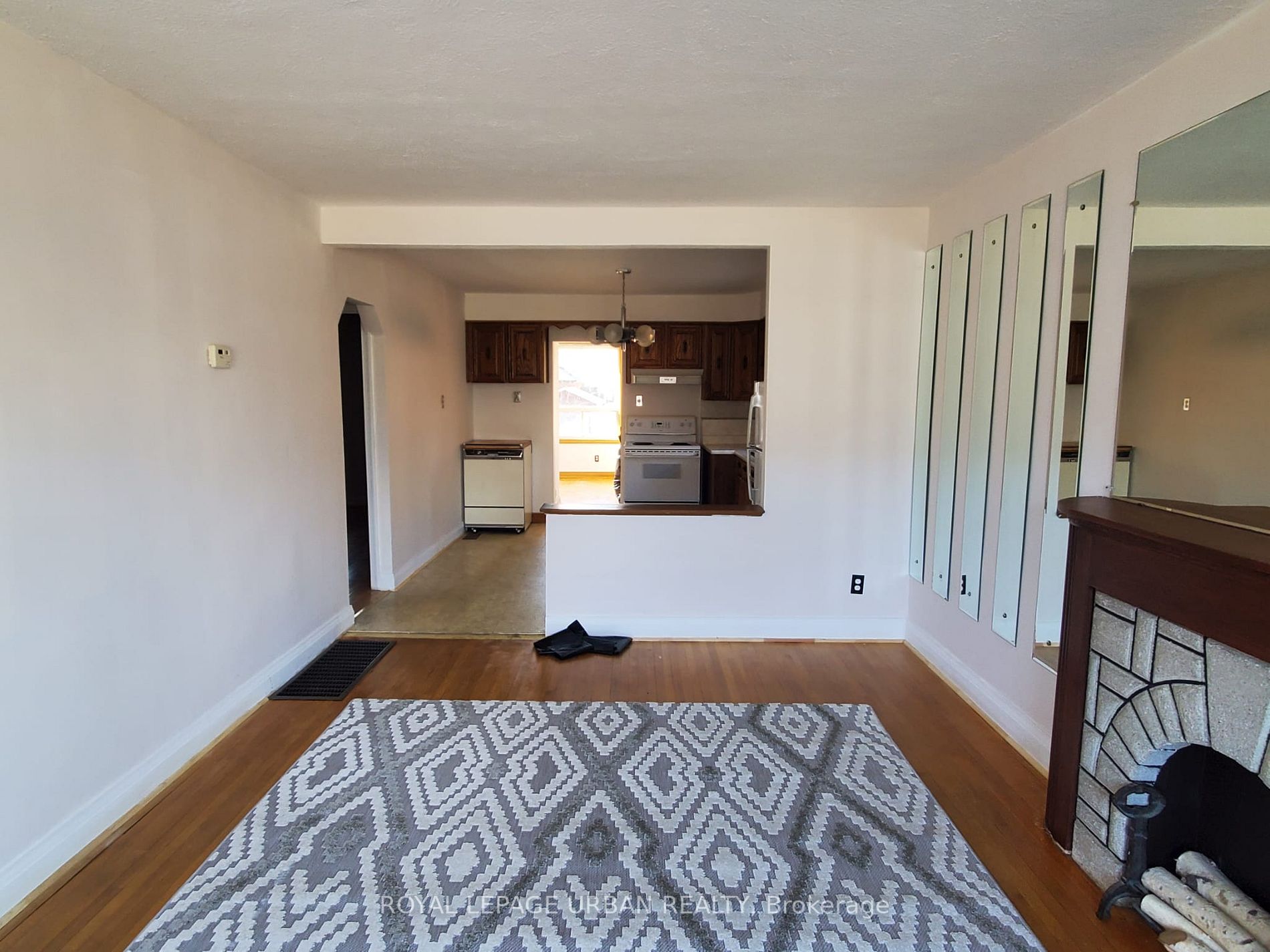 304 Linsmore Cres