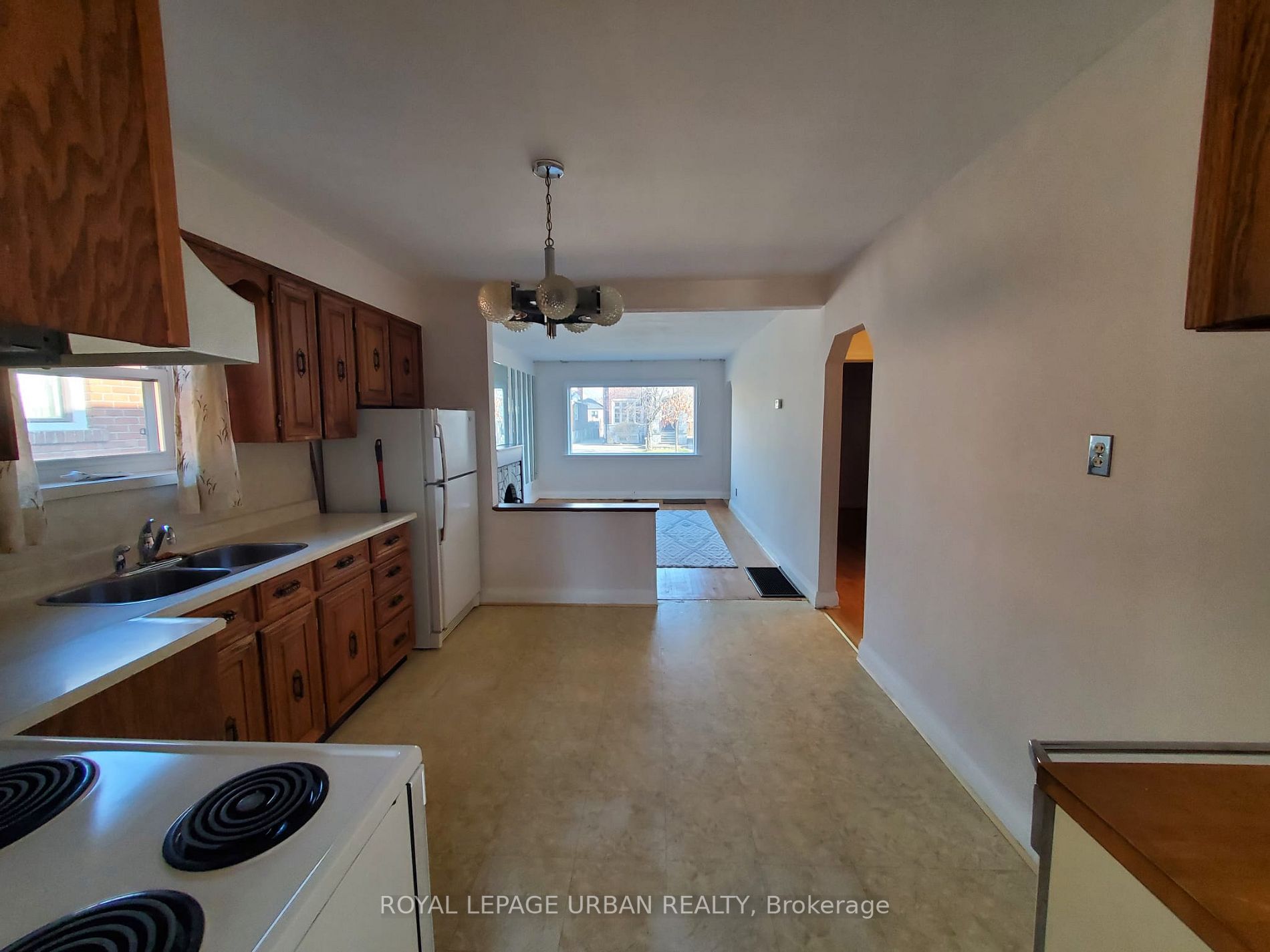 304 Linsmore Cres
