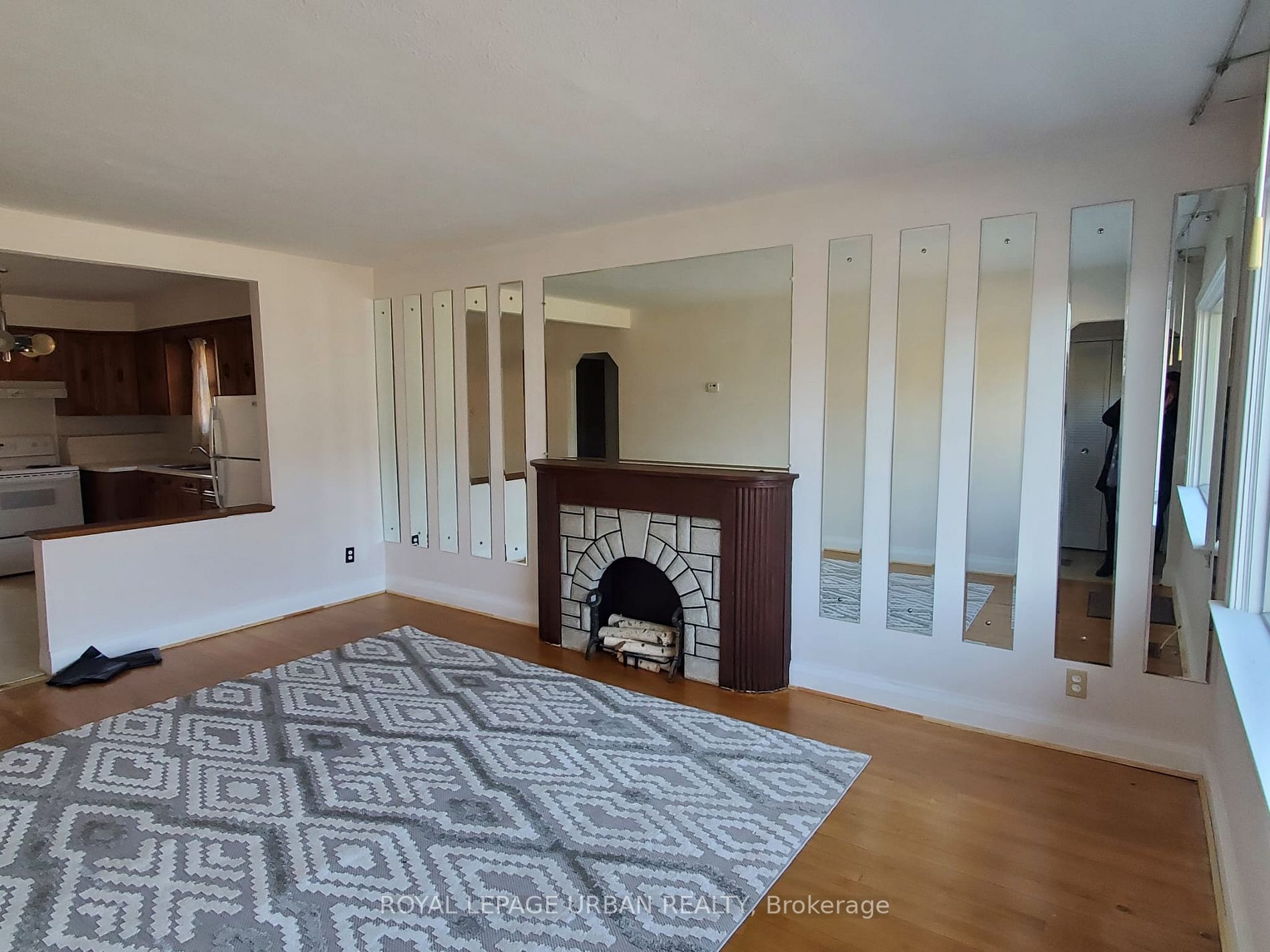 304 Linsmore Cres