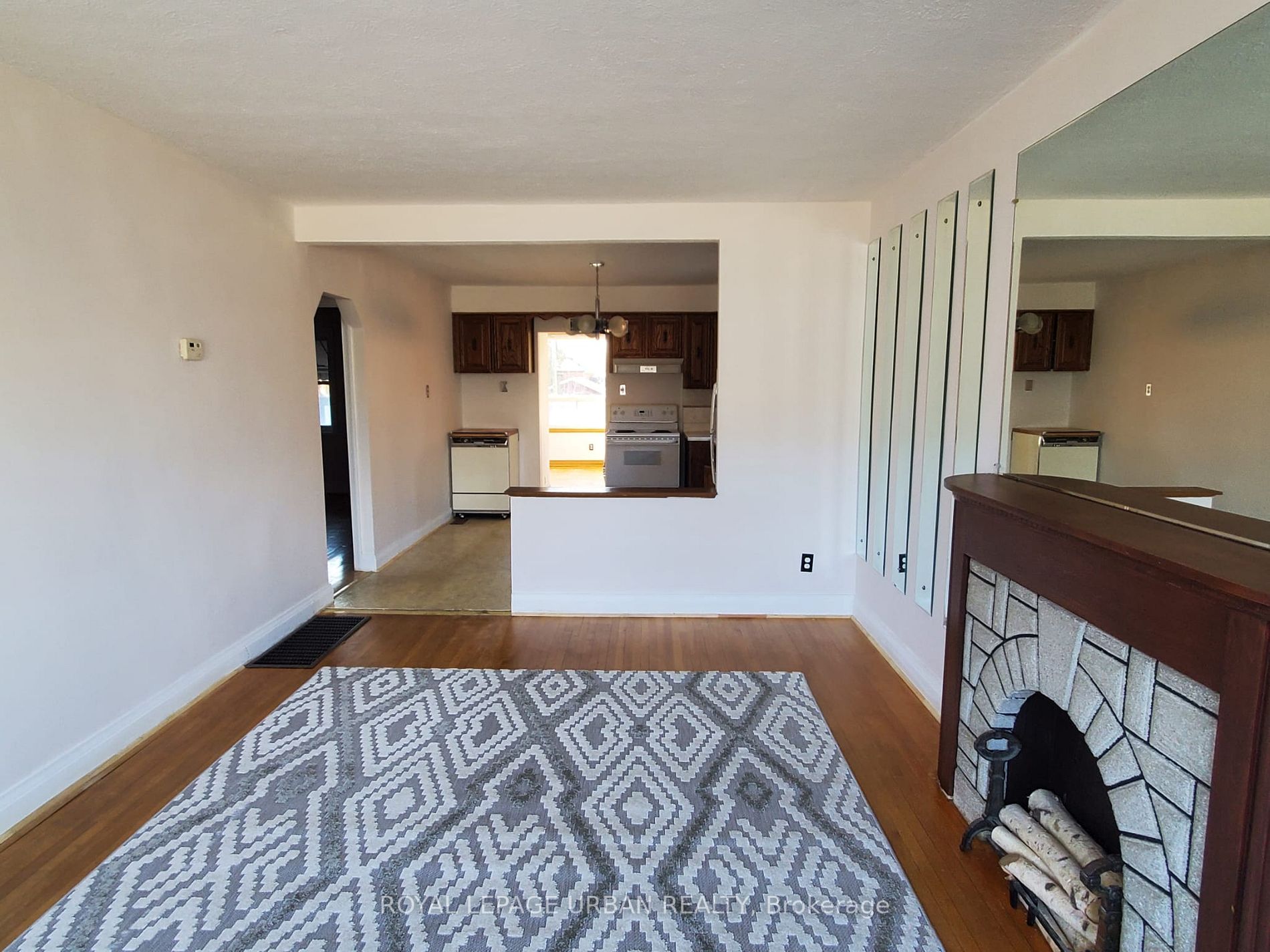 304 Linsmore Cres