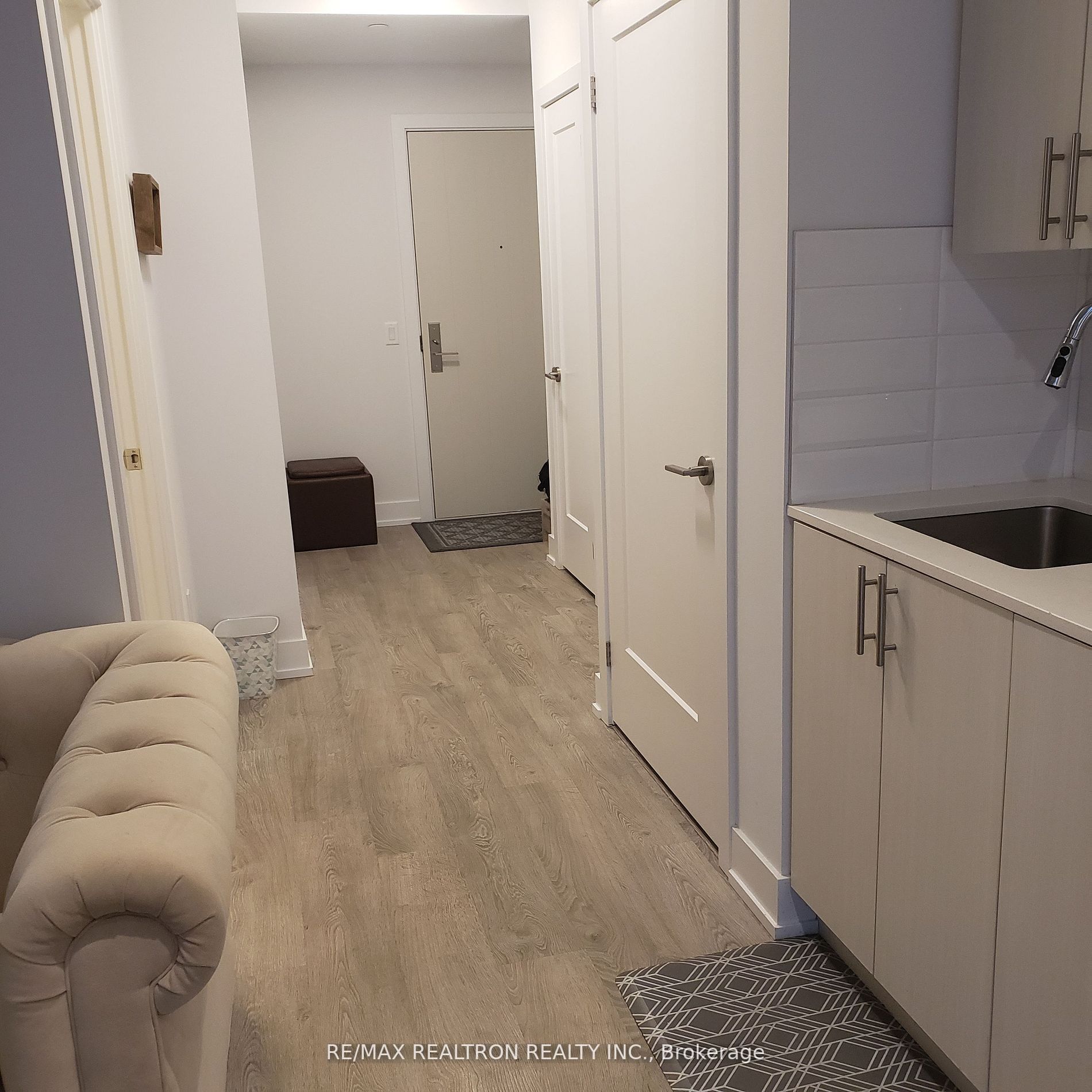 2550 Simcoe Street N, #707