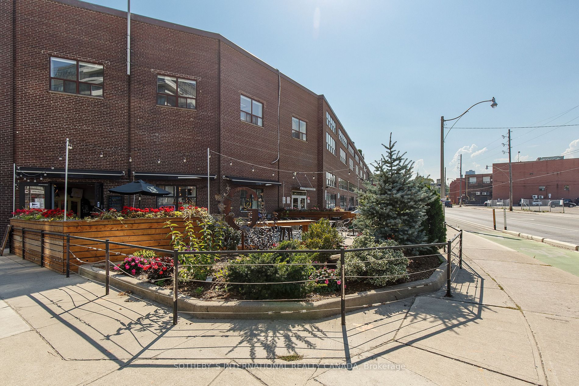 1173 Dundas Street E, #216