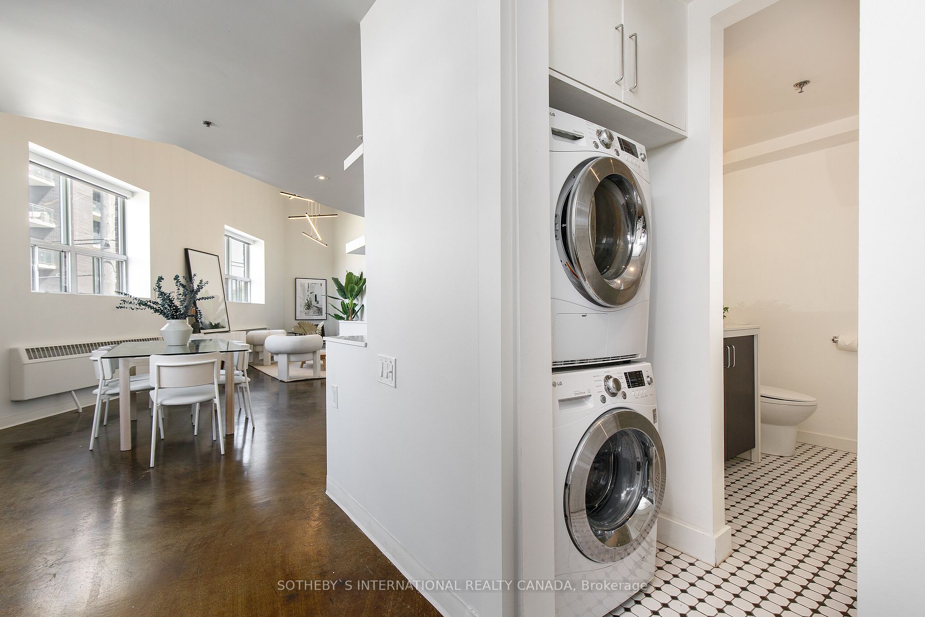 1173 Dundas Street E, #216