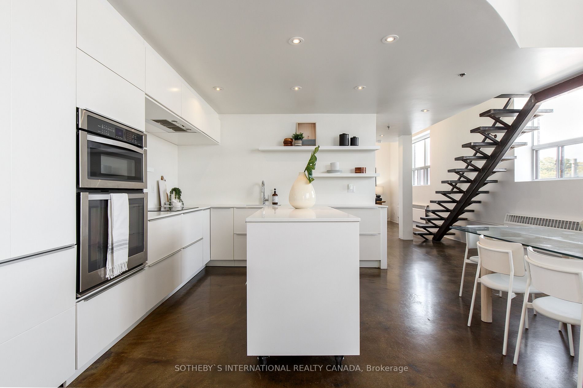 1173 Dundas Street E, #216