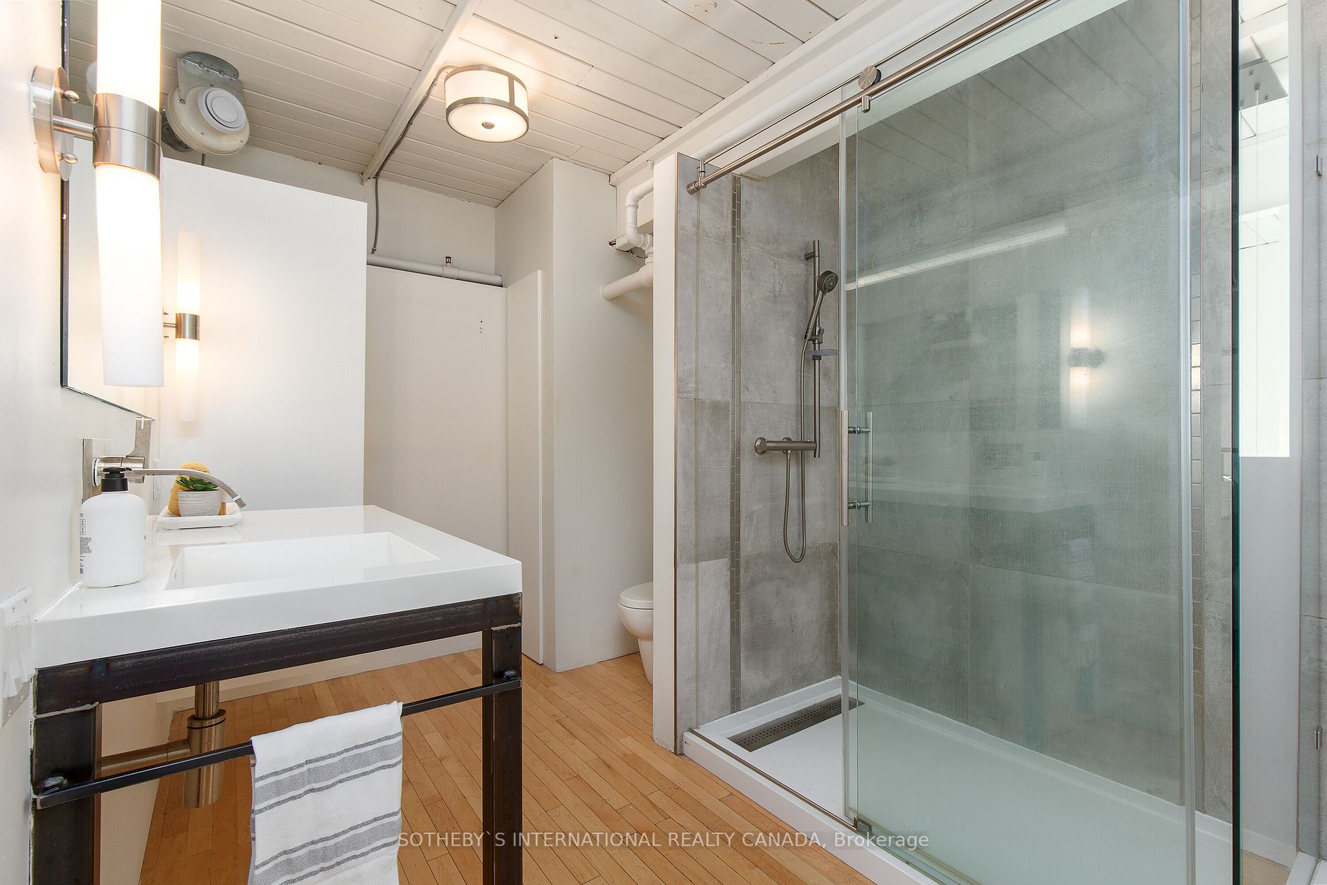 1173 Dundas Street E, #216