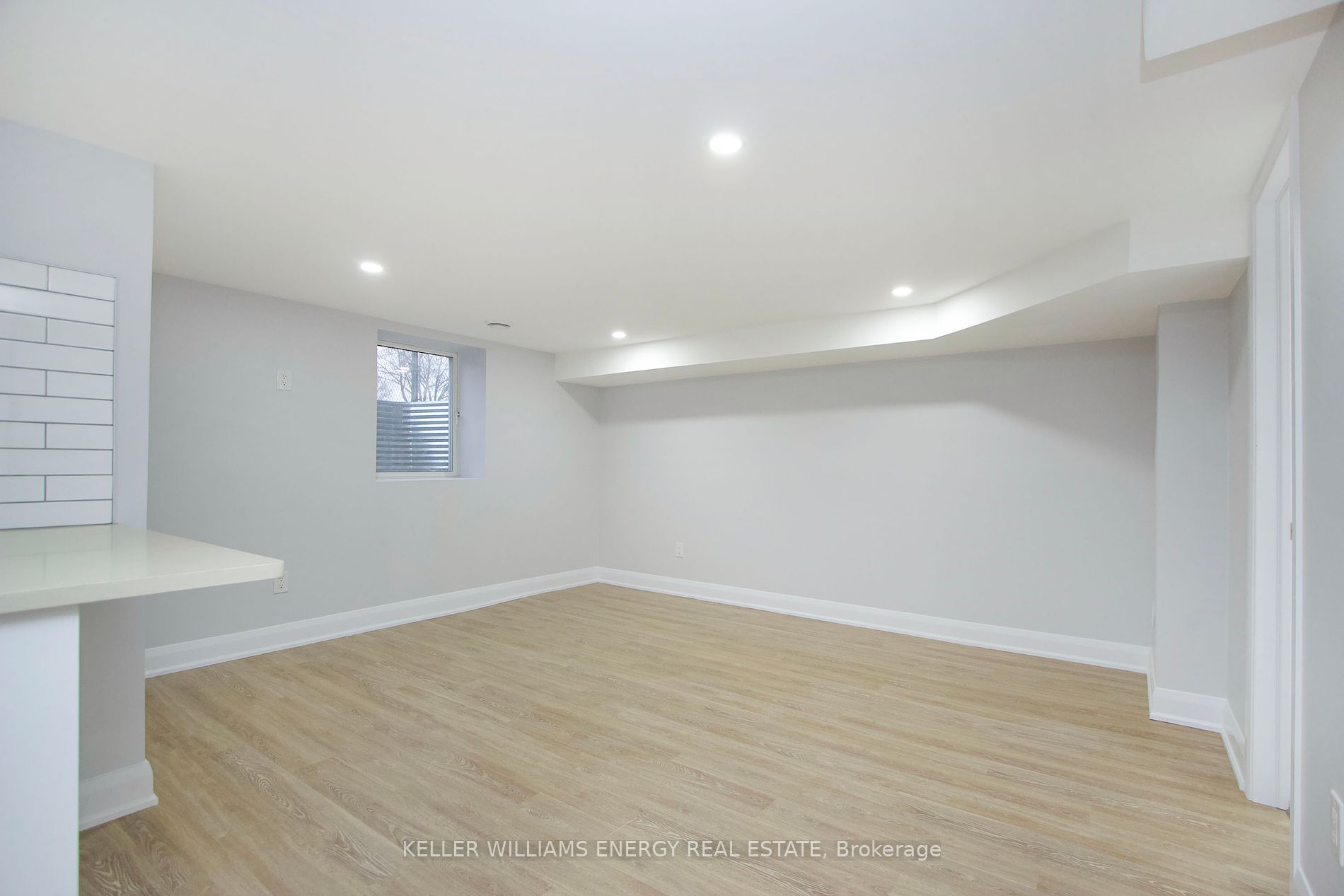 574 Olive Avenue #Lower