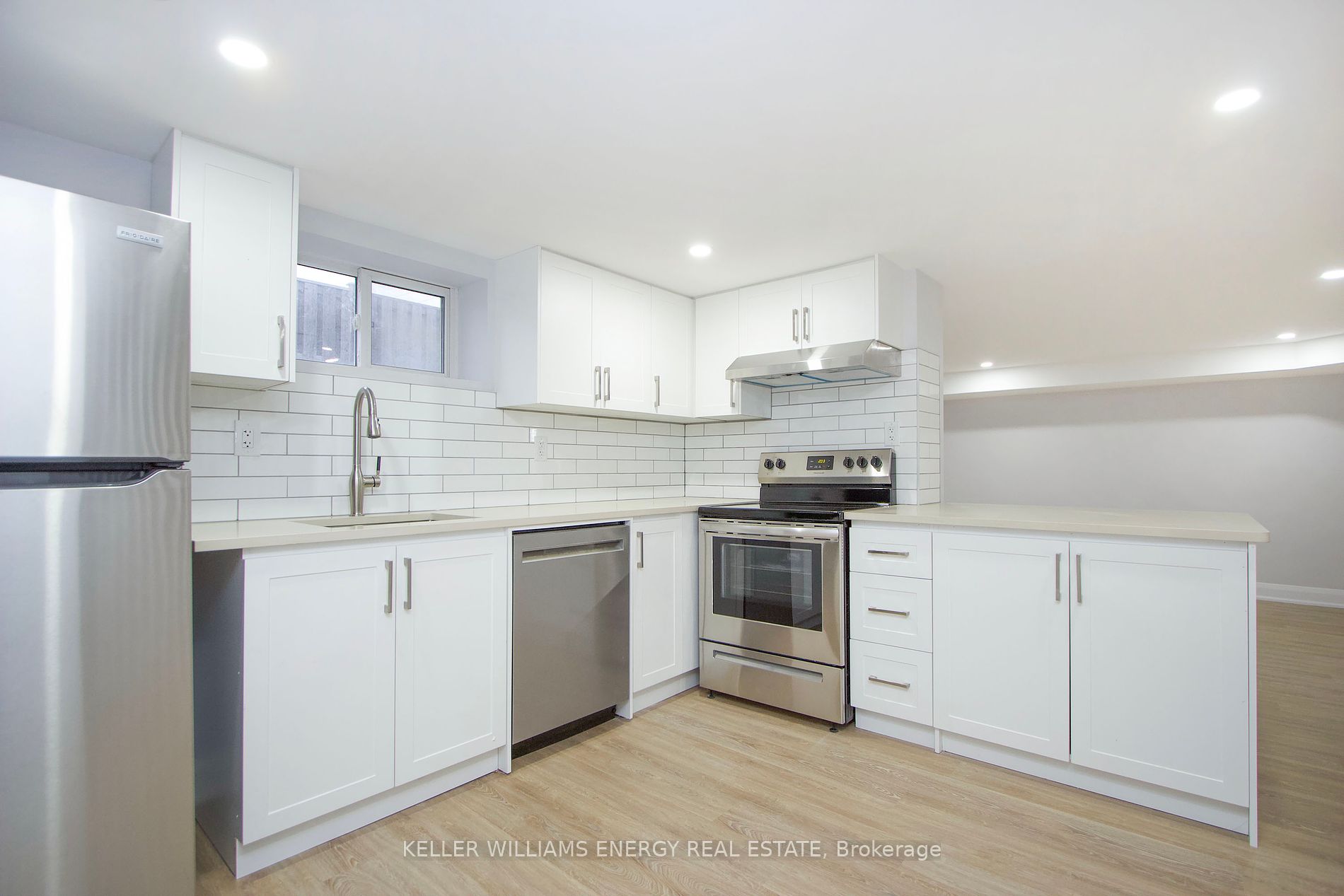 574 Olive Avenue #Lower