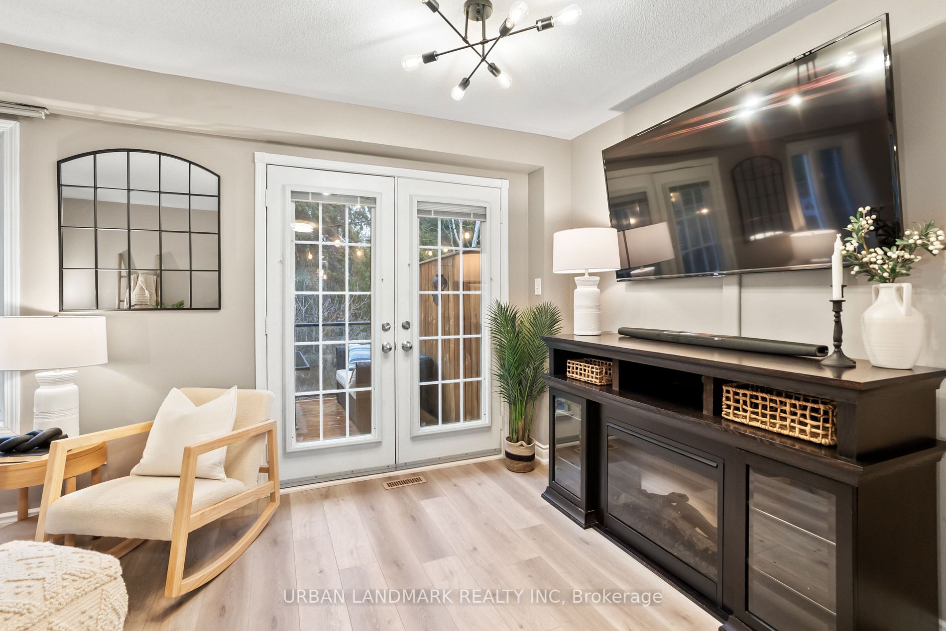 1850 Kingston Road, #33