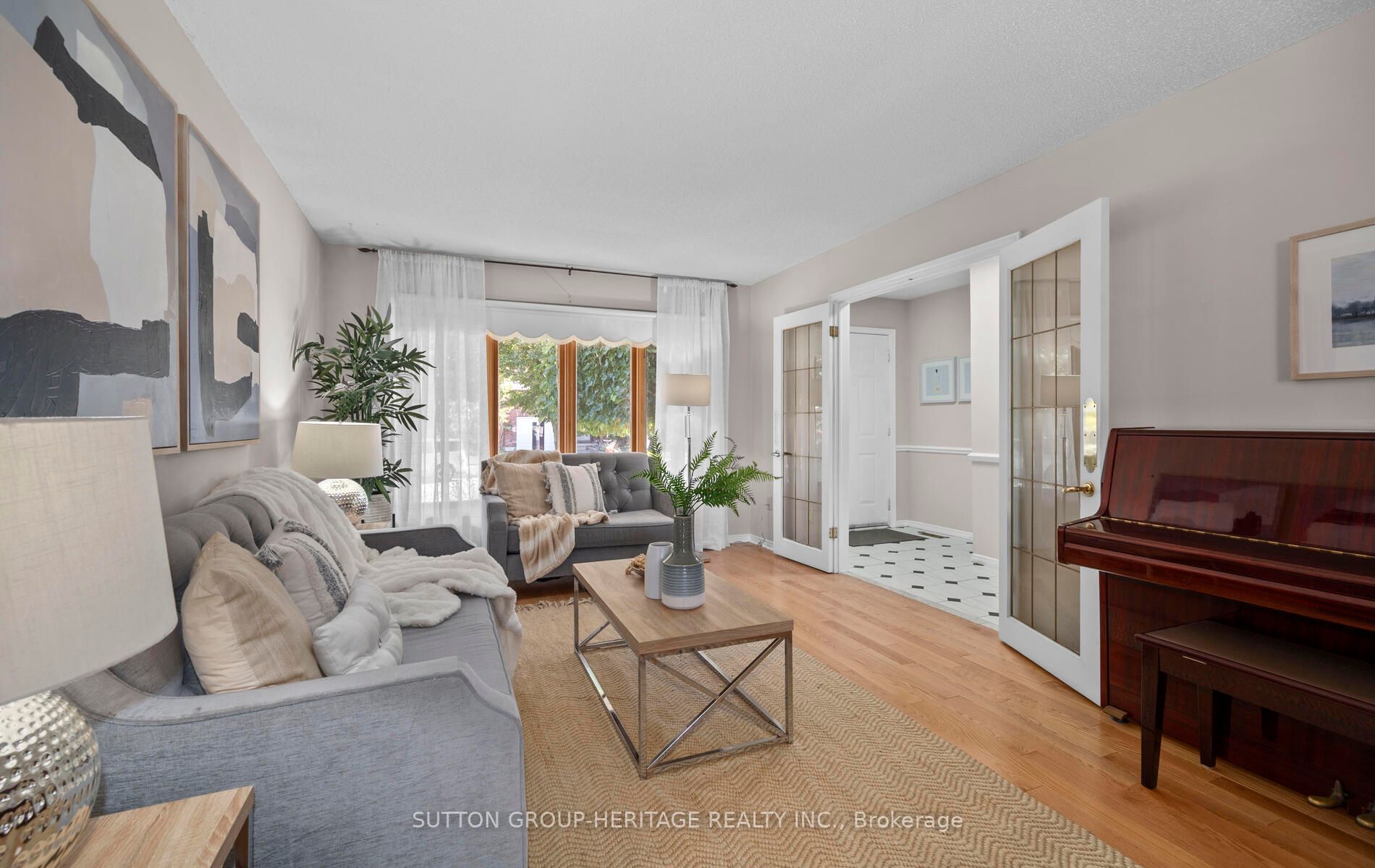 260 Glenabbey Dr