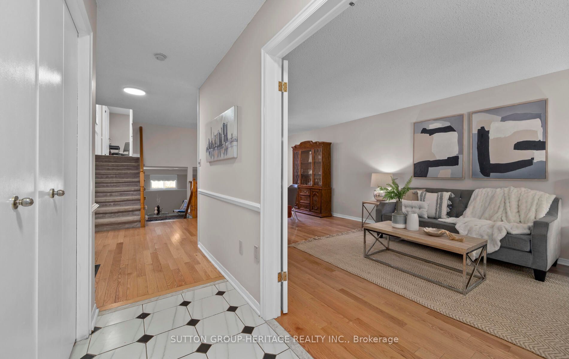 260 Glenabbey Dr