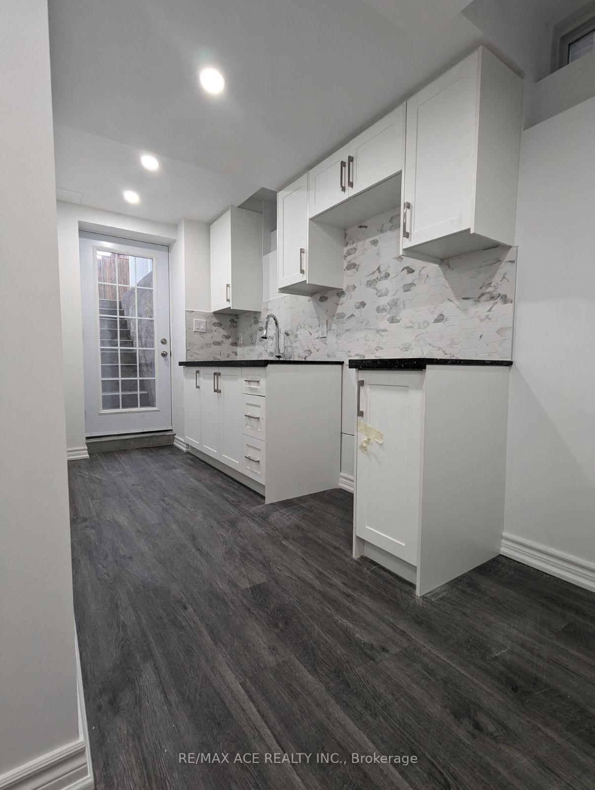 12 Formosa Ave E, #Bsmt