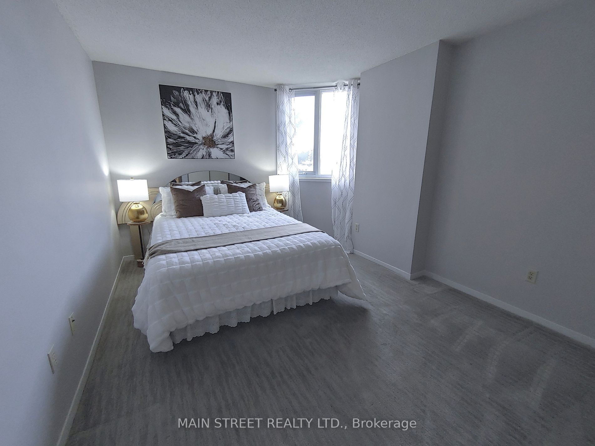15 Sewells Rd, #302