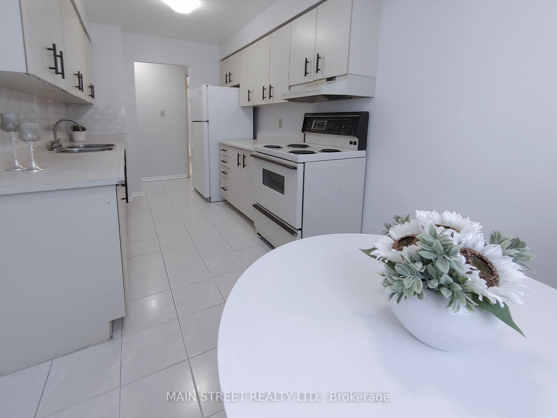 15 Sewells Rd, #302