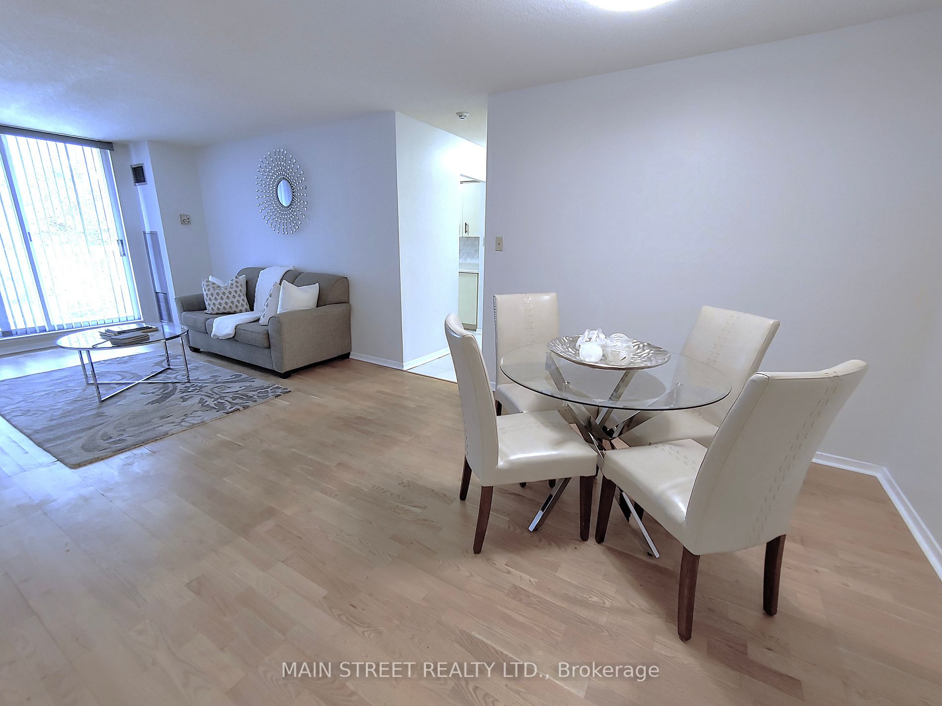15 Sewells Rd, #302