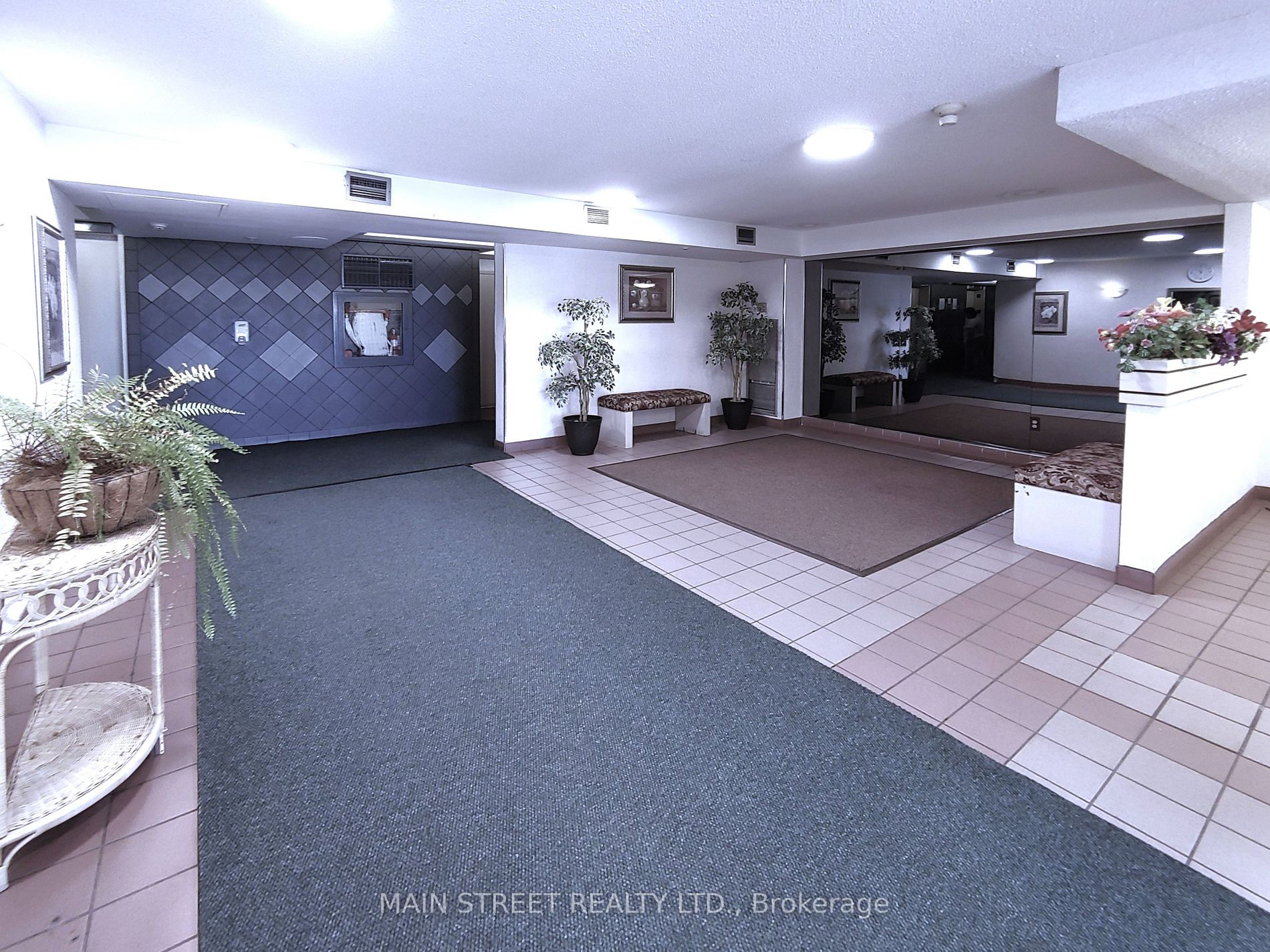 15 Sewells Rd, #302
