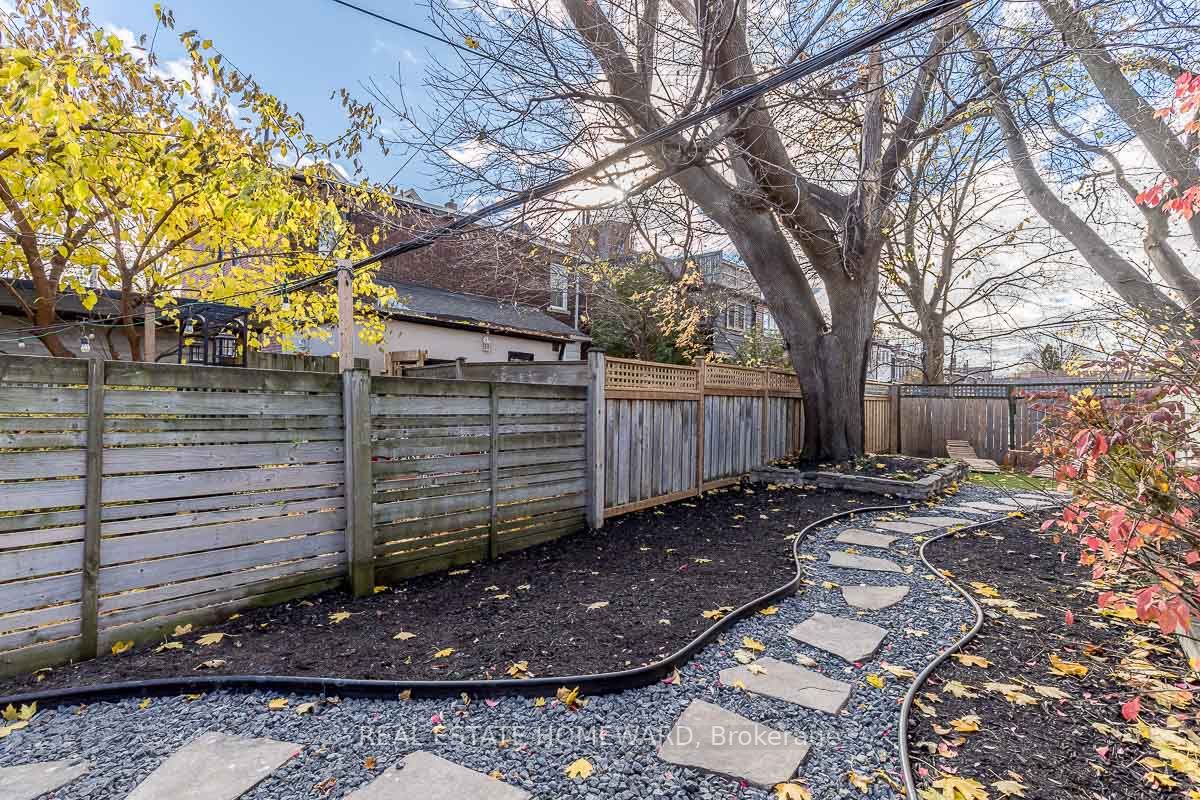 240 Greenwood Ave